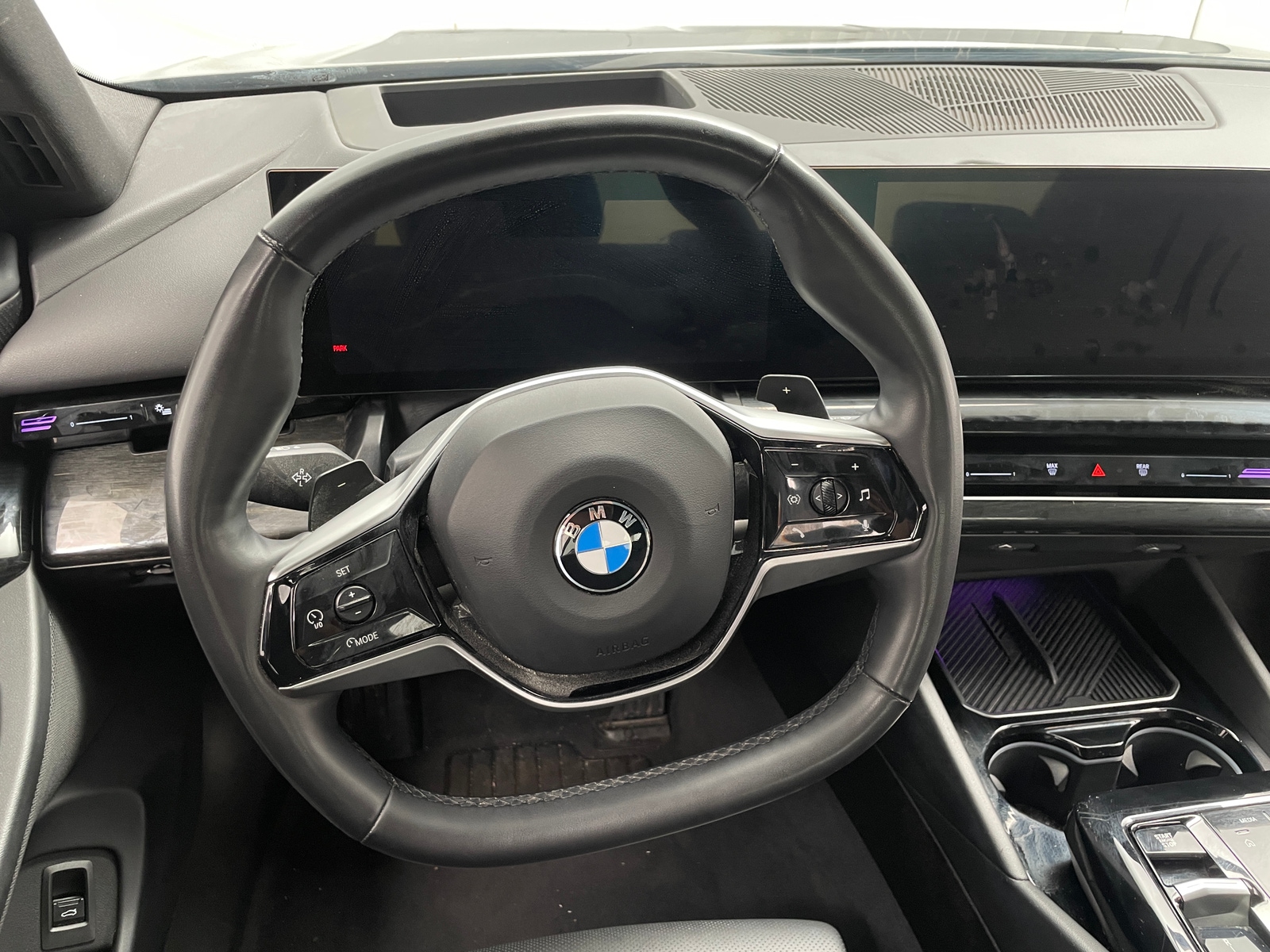 Thumbnail: 2024 BMW 5 Series - 5