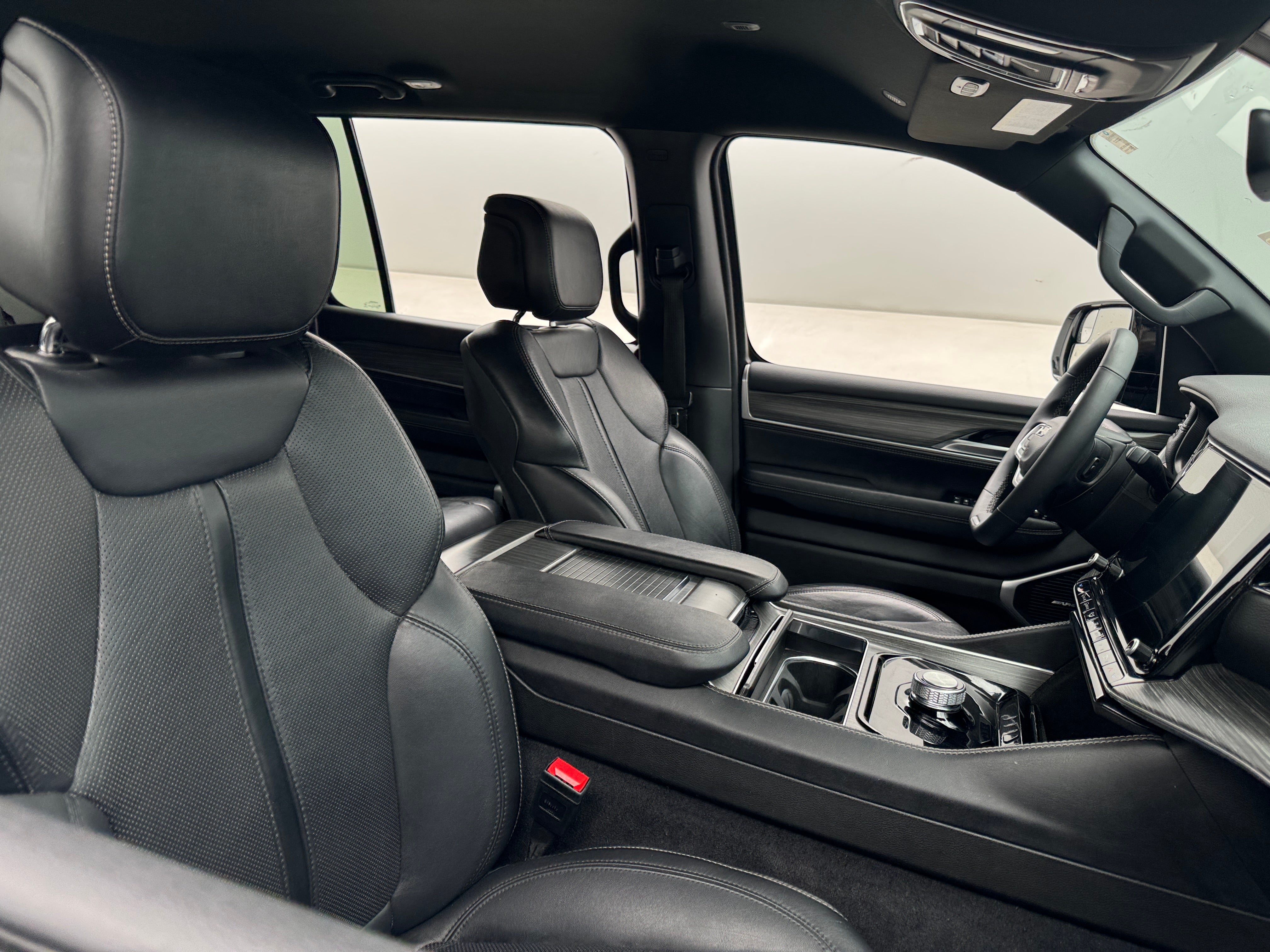 2024 Jeep Wagoneer