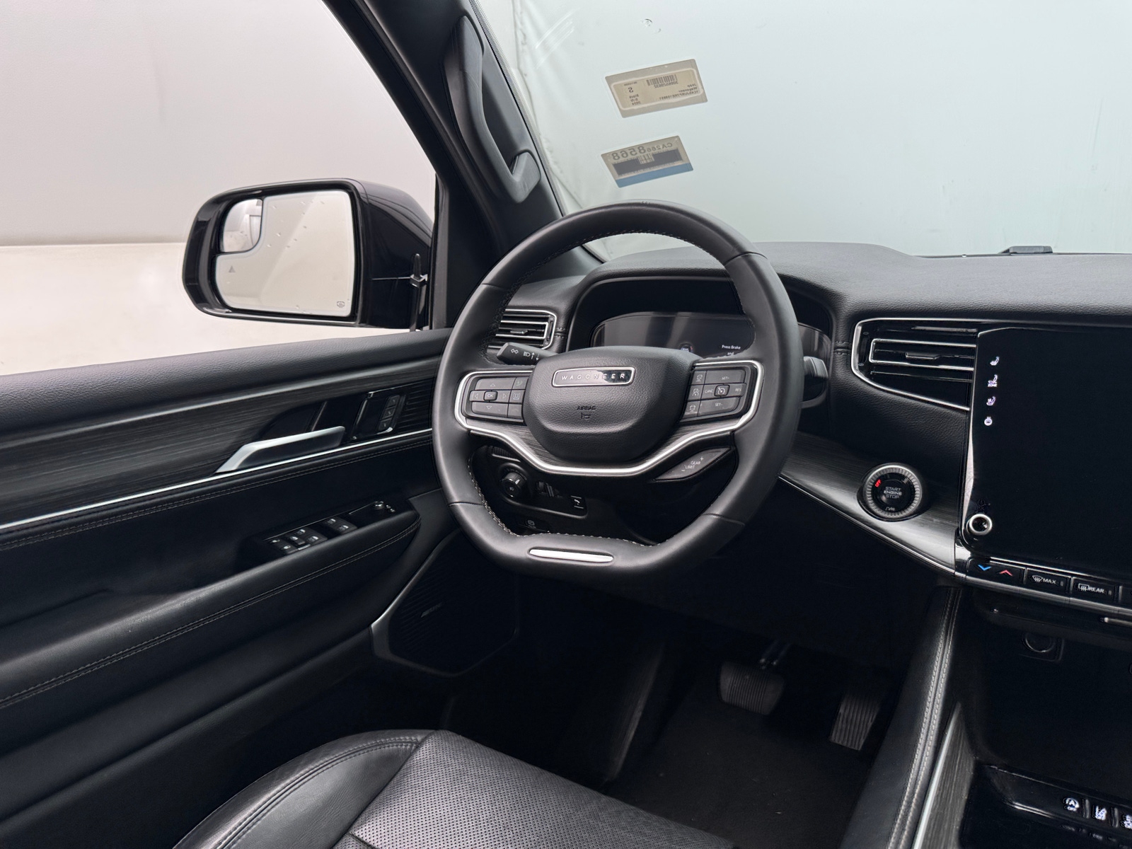 Thumbnail: 2024 Jeep Wagoneer - 4