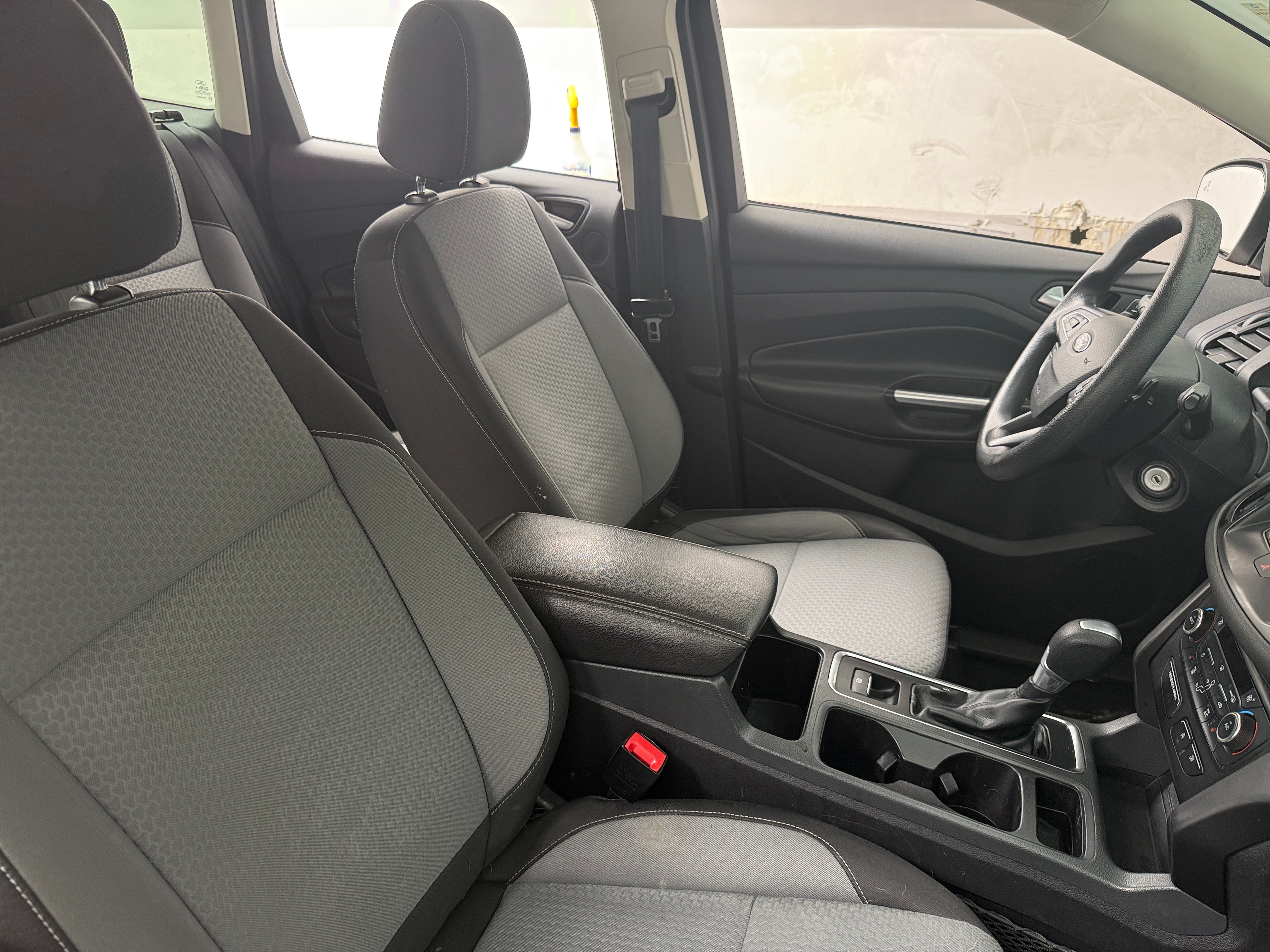 Used 2017 Ford Escape SE with VIN 1FMCU0G93HUB74991 for sale in Pewaukee, WI