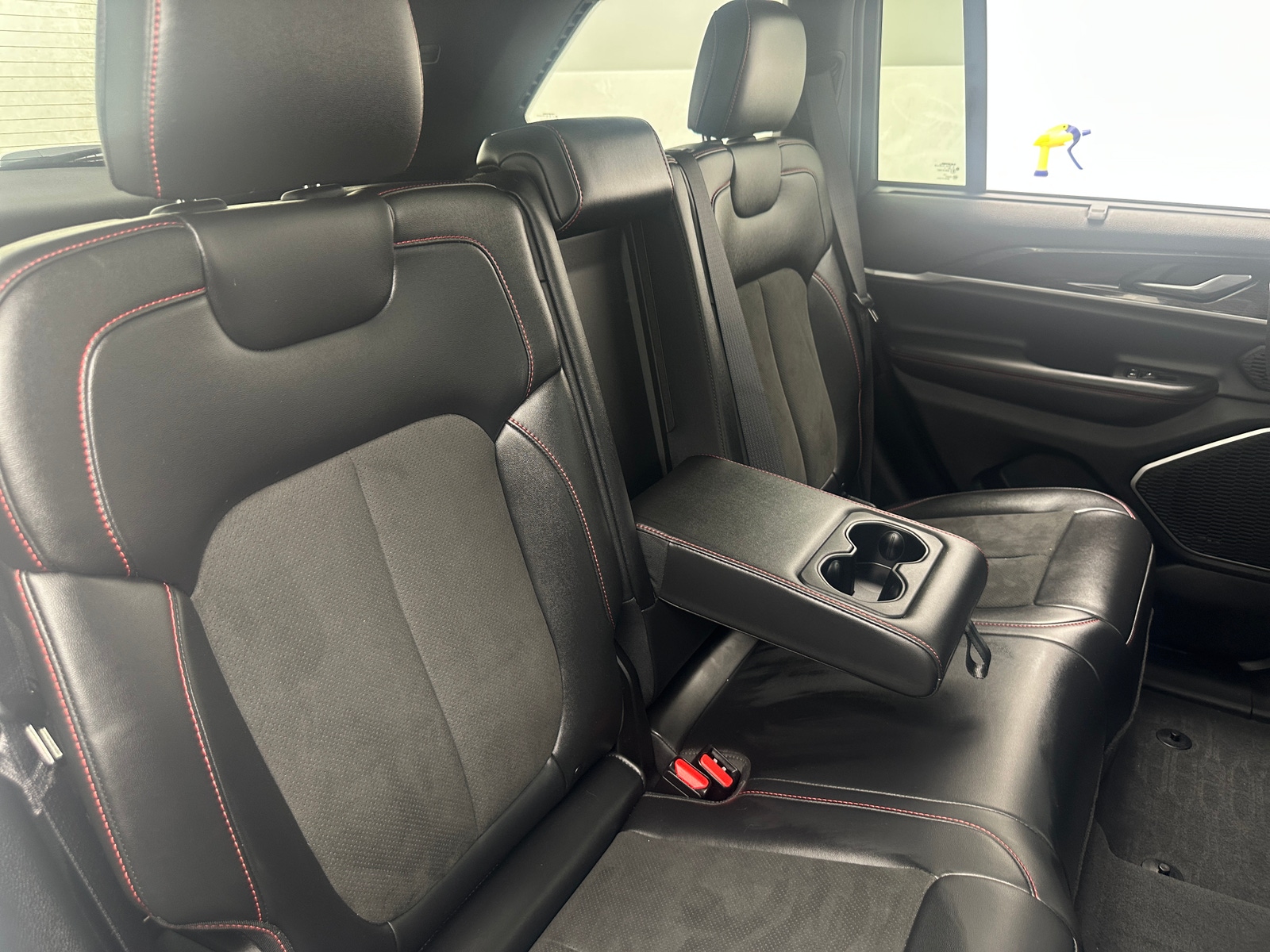 Thumbnail: 2022 Jeep Grand Cherokee - 5