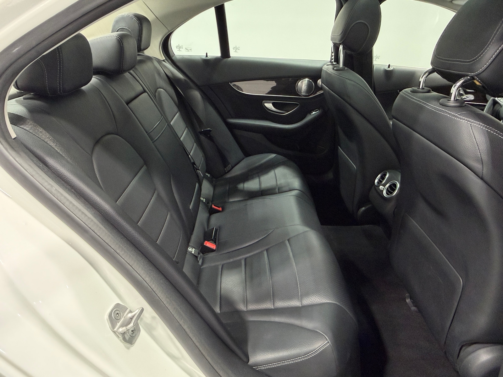 Thumbnail: 2015 Mercedes-Benz C-Class - 5