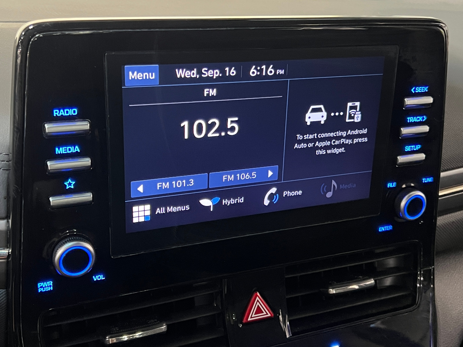 Thumbnail: 2022 Hyundai Ioniq - 4