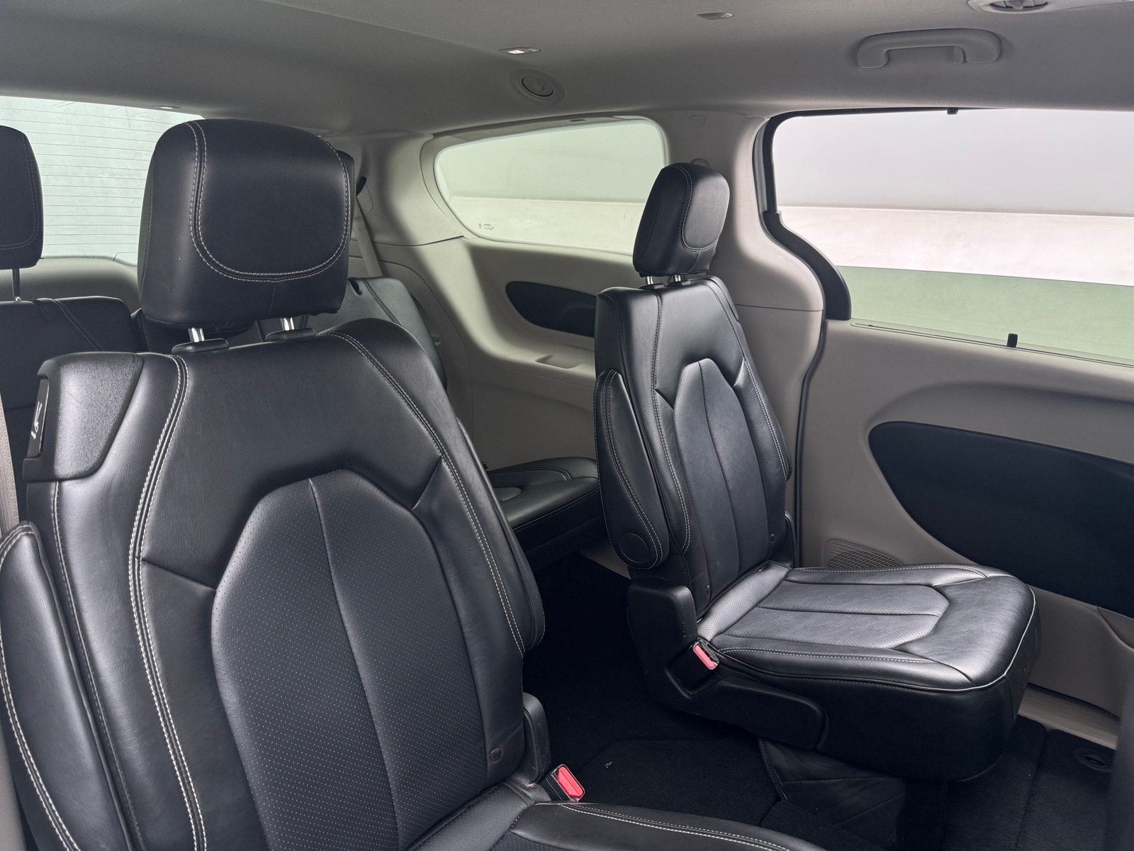 Thumbnail: 2024 Chrysler Pacifica - 5
