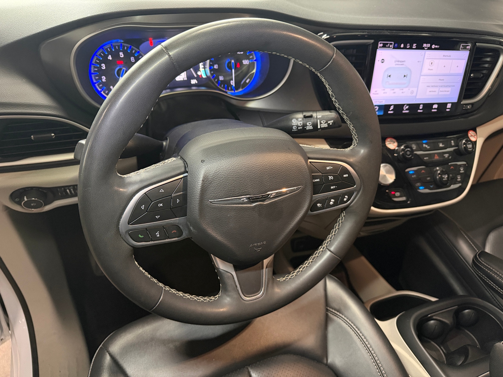 Thumbnail: 2024 Chrysler Pacifica - 4