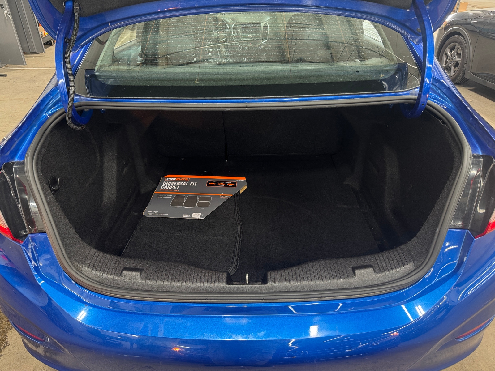 Thumbnail: 2019 Chevrolet Cruze - 7