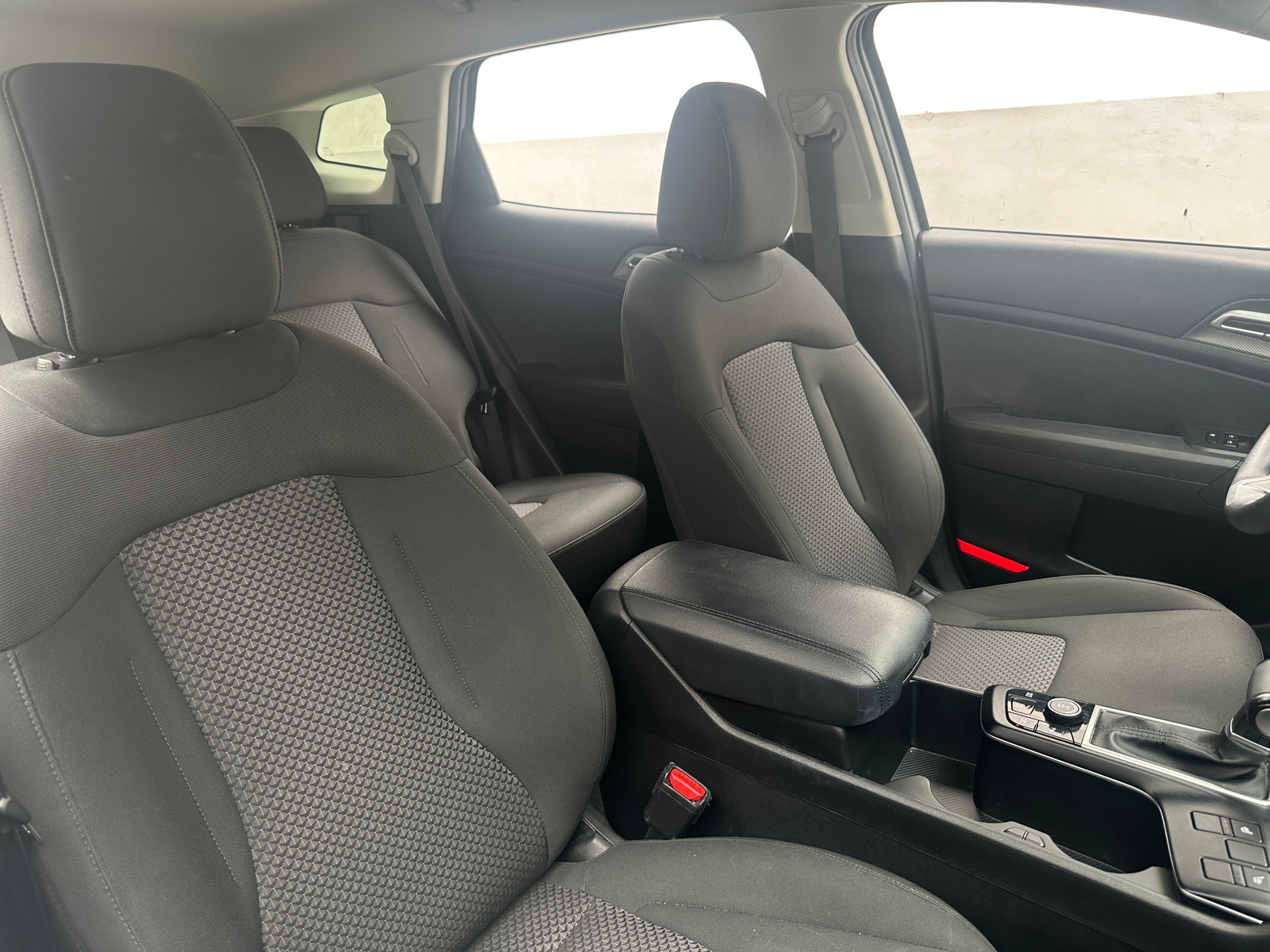 Thumbnail: 2023 Kia Sportage - 2