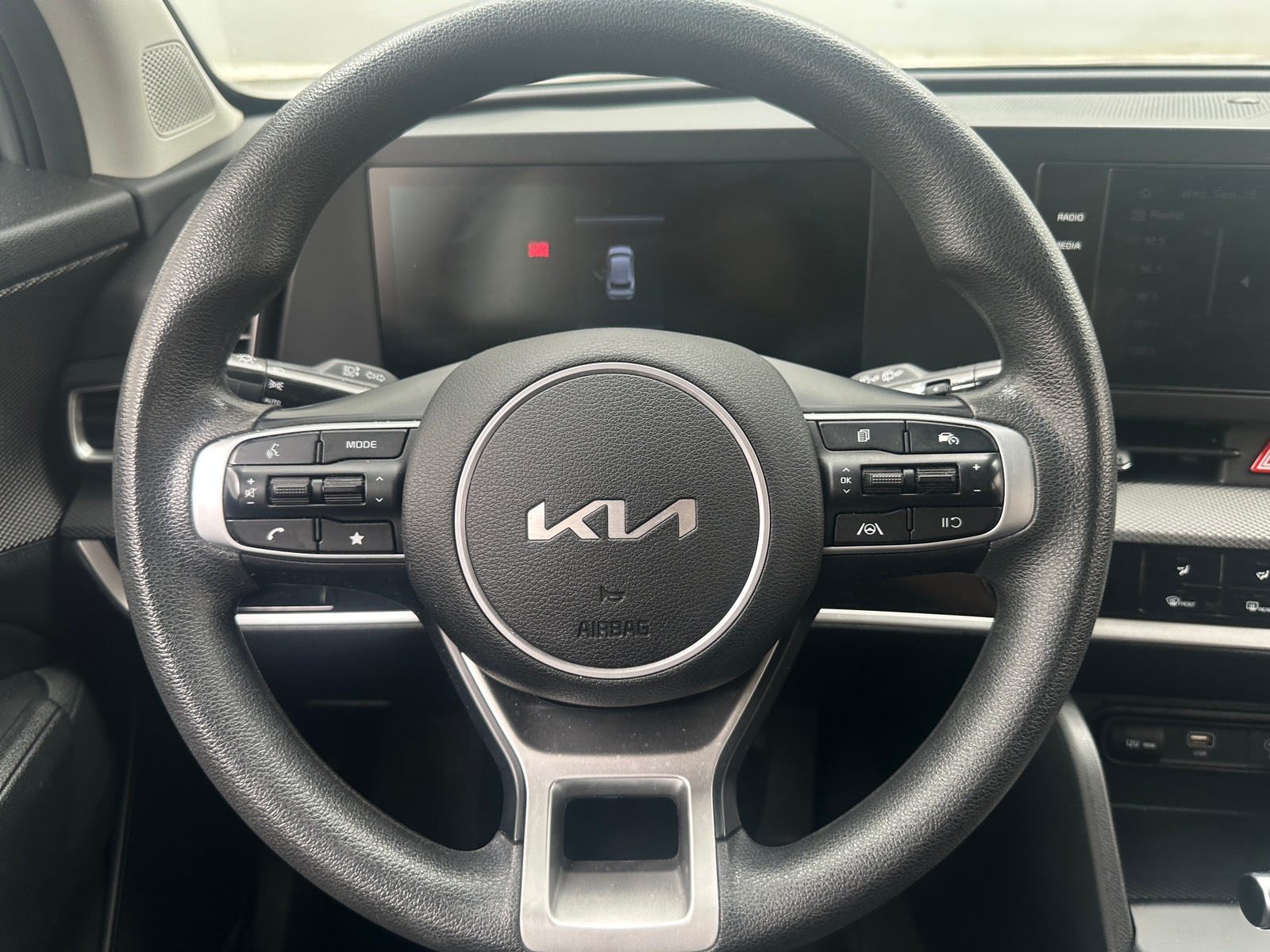 Thumbnail: 2023 Kia Sportage - 5