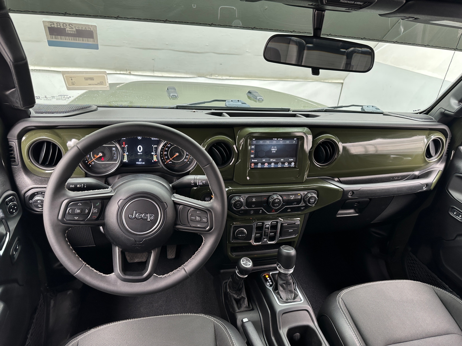 Thumbnail: 2023 Jeep Gladiator - 3