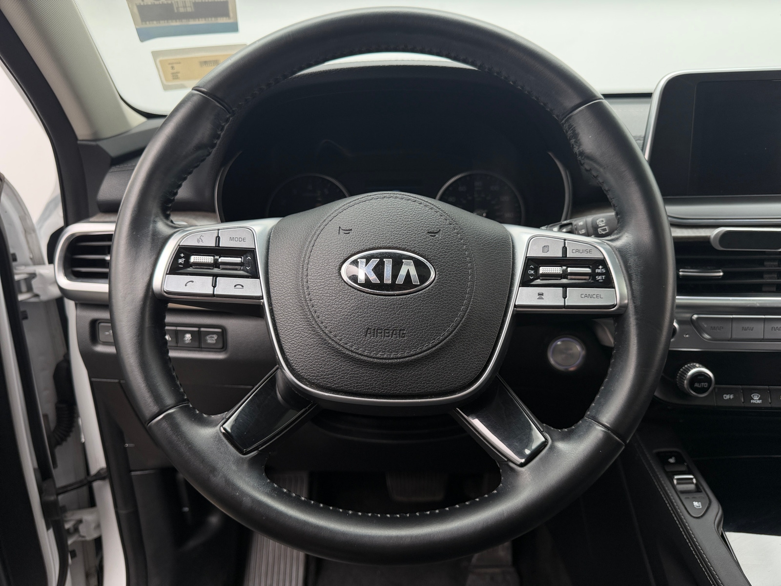 Thumbnail: 2020 Kia Telluride - 4