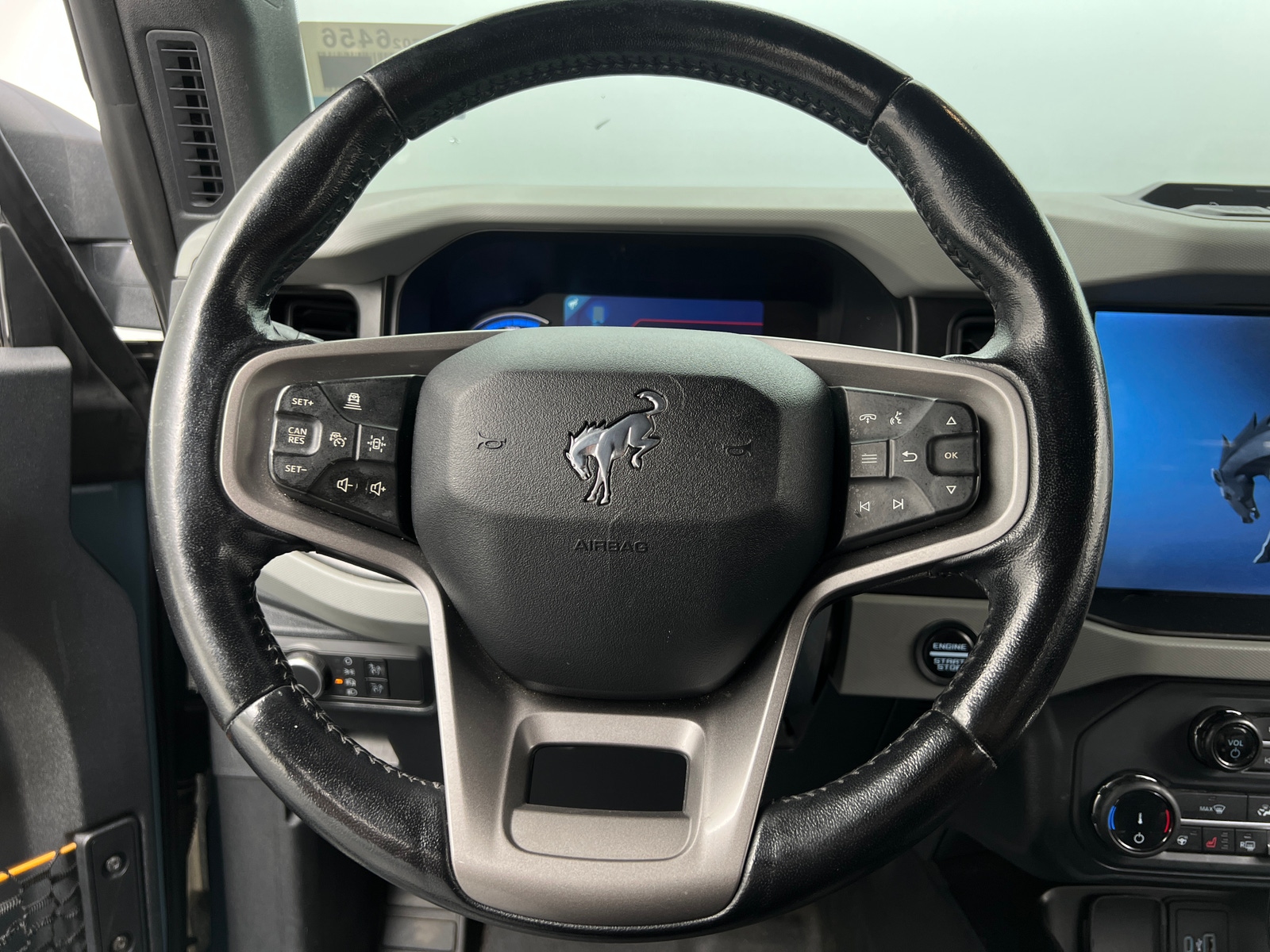 Thumbnail: 2022 Ford Bronco - 4