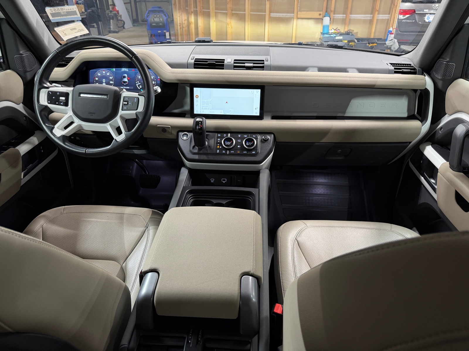 Thumbnail: 2021 Land Rover Defender - 3