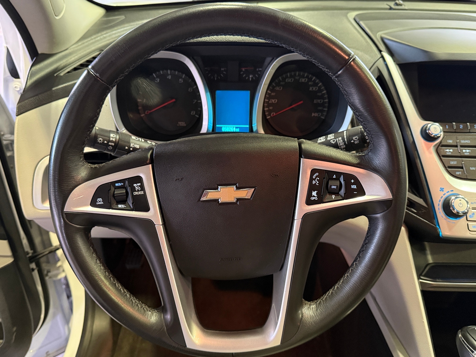 Thumbnail: 2017 Chevrolet Equinox - 4