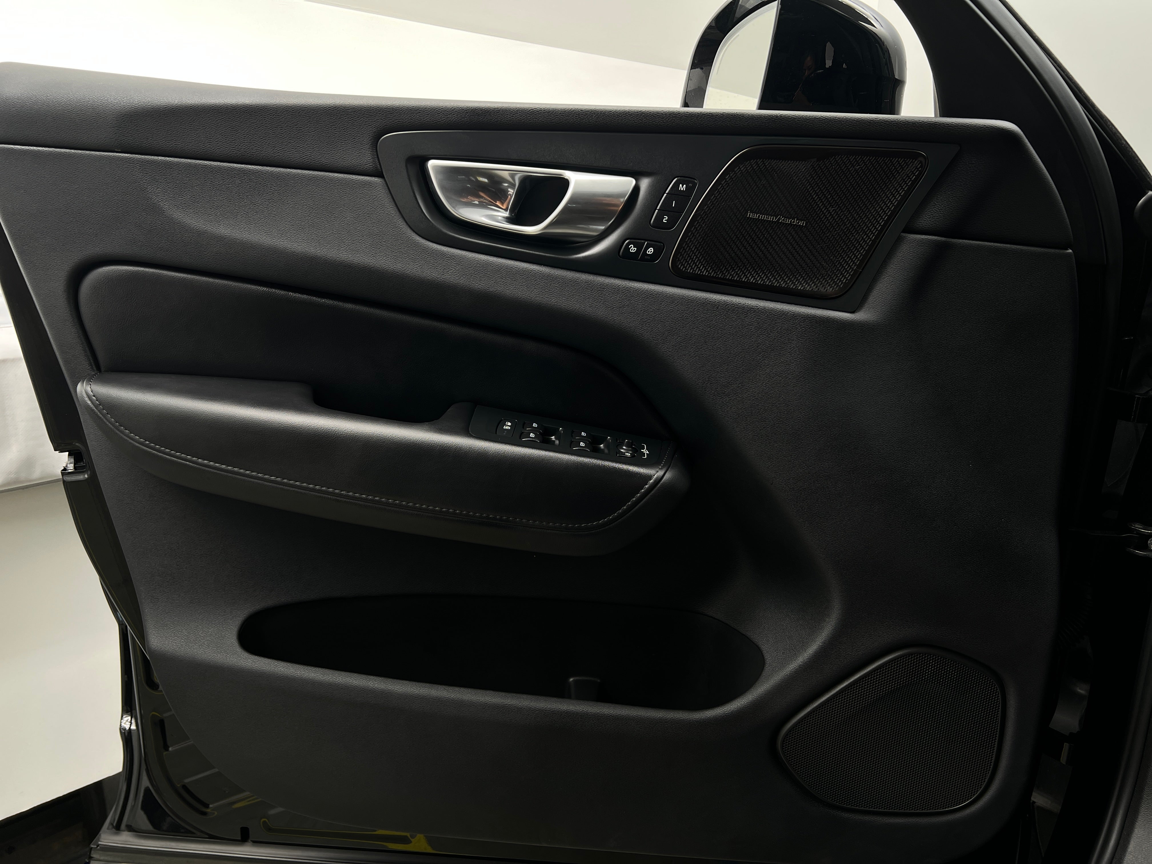 2024 Volvo XC60 Plus