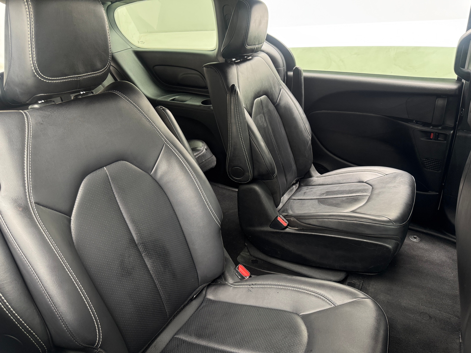 Thumbnail: 2024 Chrysler Pacifica - 5