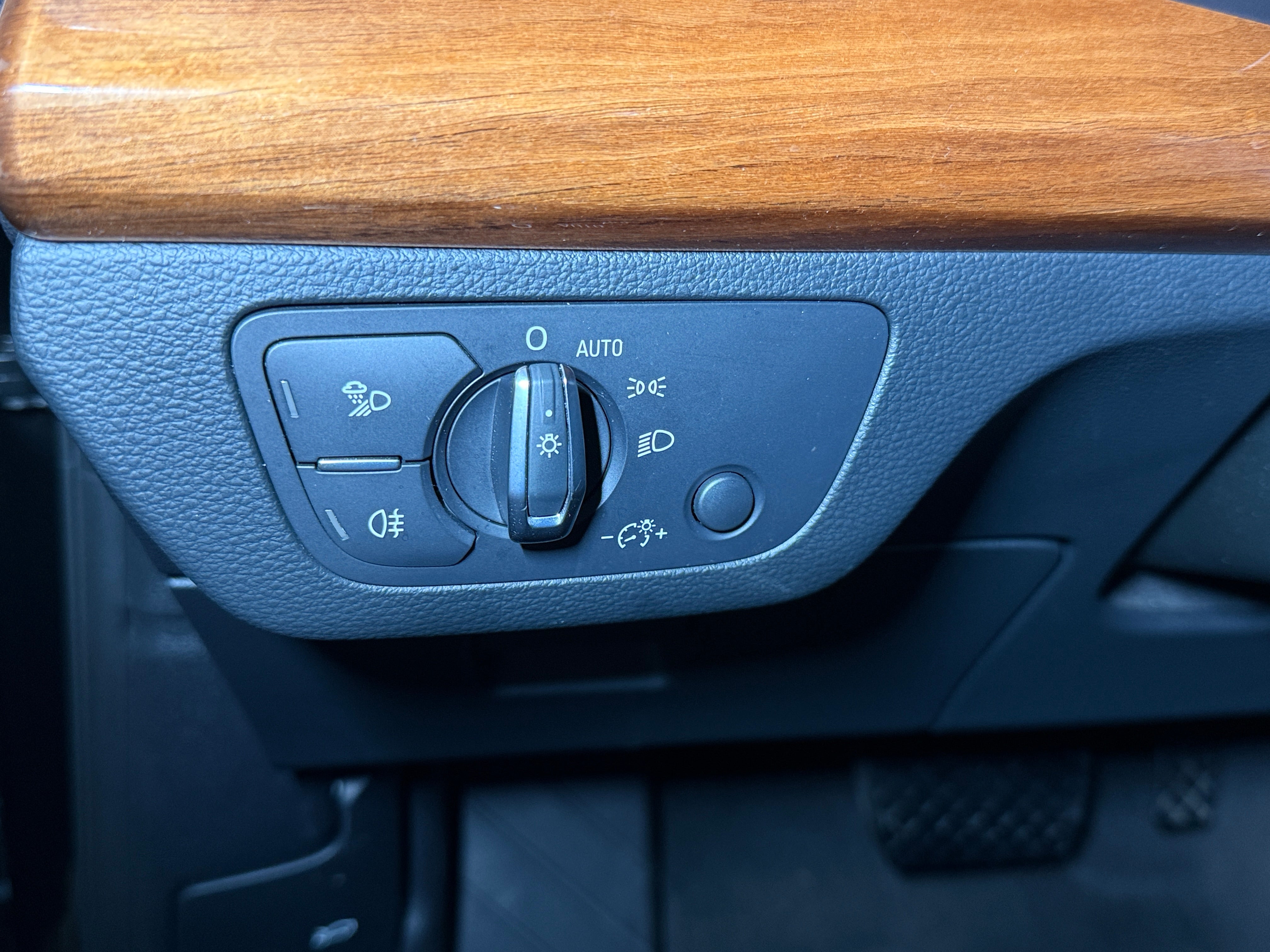 2022 Audi Q5 Premium Plus - Photo 10