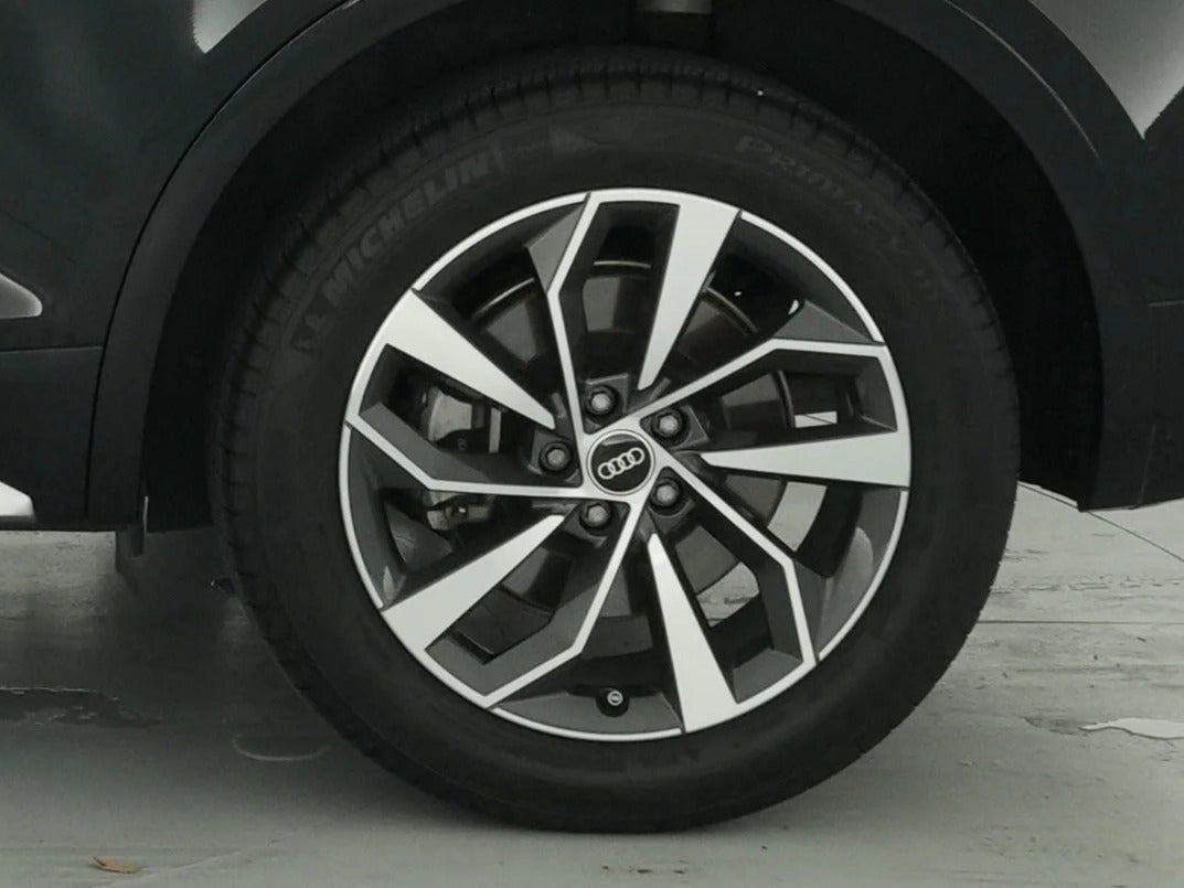 2022 Audi Q5 Premium Plus - Photo 18