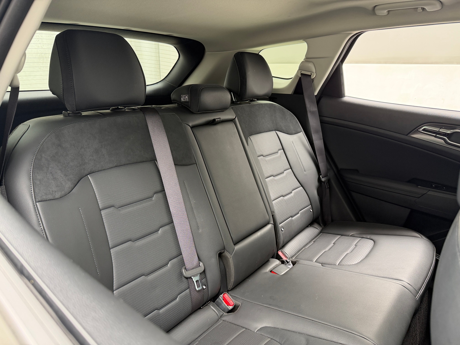 Thumbnail: 2026 Kia Sportage - 5