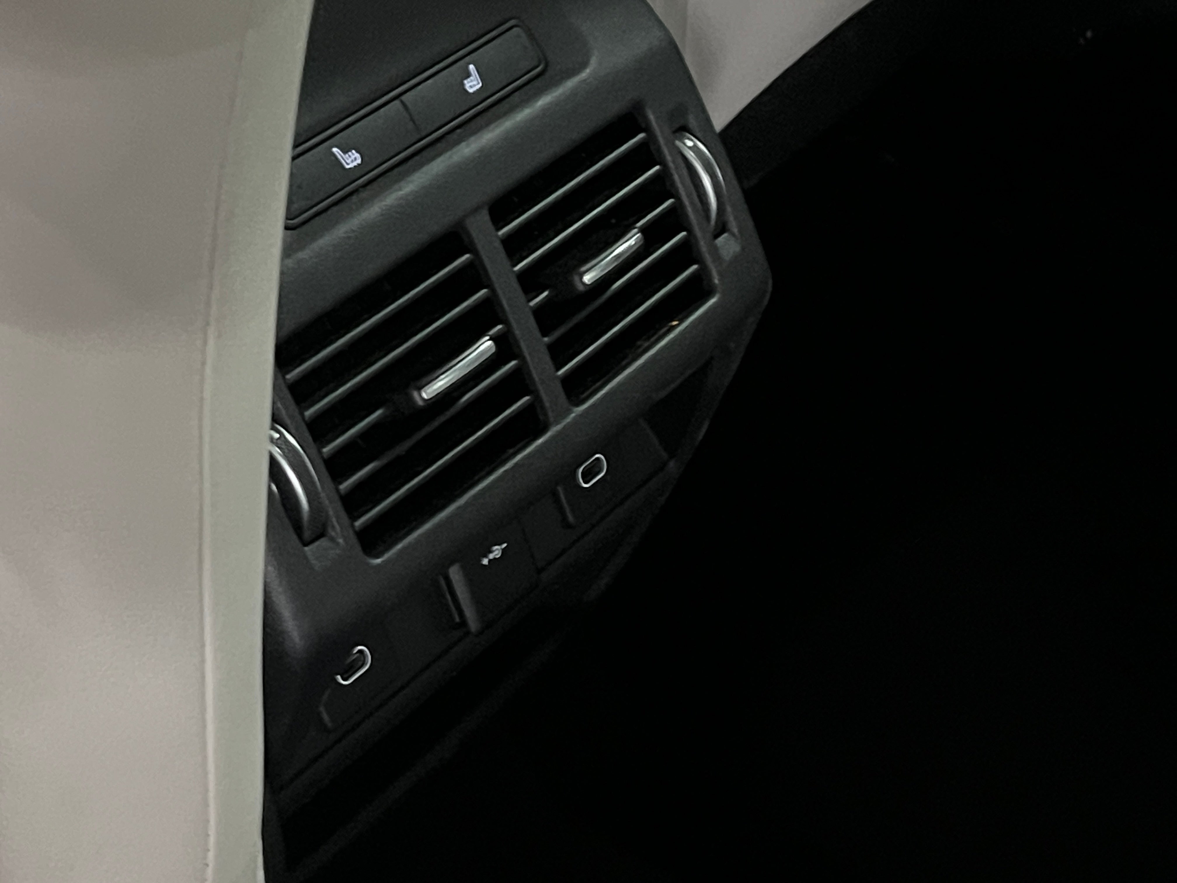 2023 Land Rover Discovery Sport