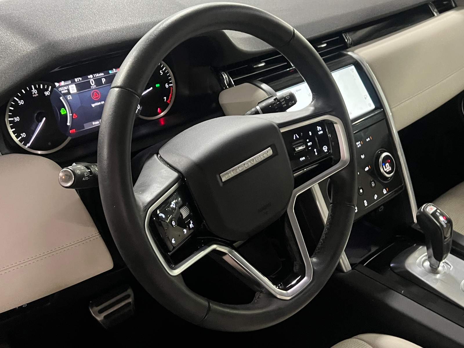 Thumbnail: 2023 Land Rover Discovery Sport - 5