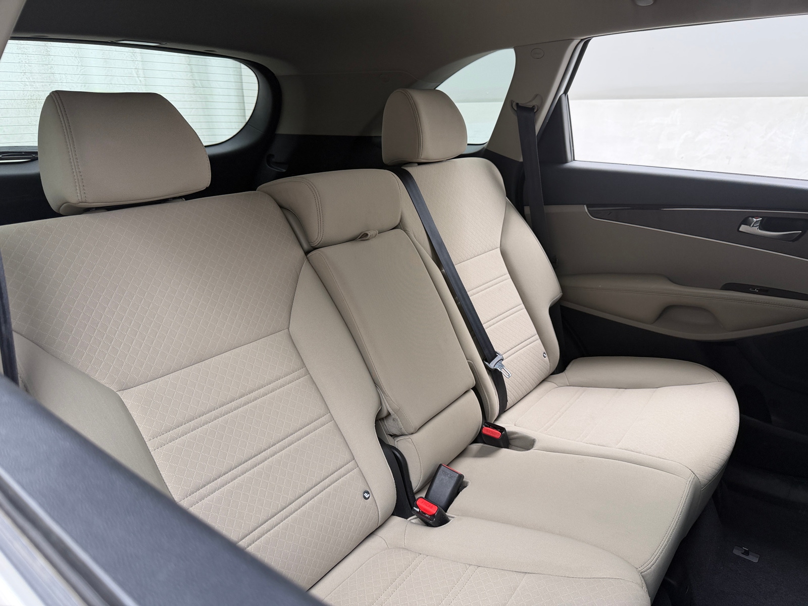 Thumbnail: 2016 Kia Sorento - 6