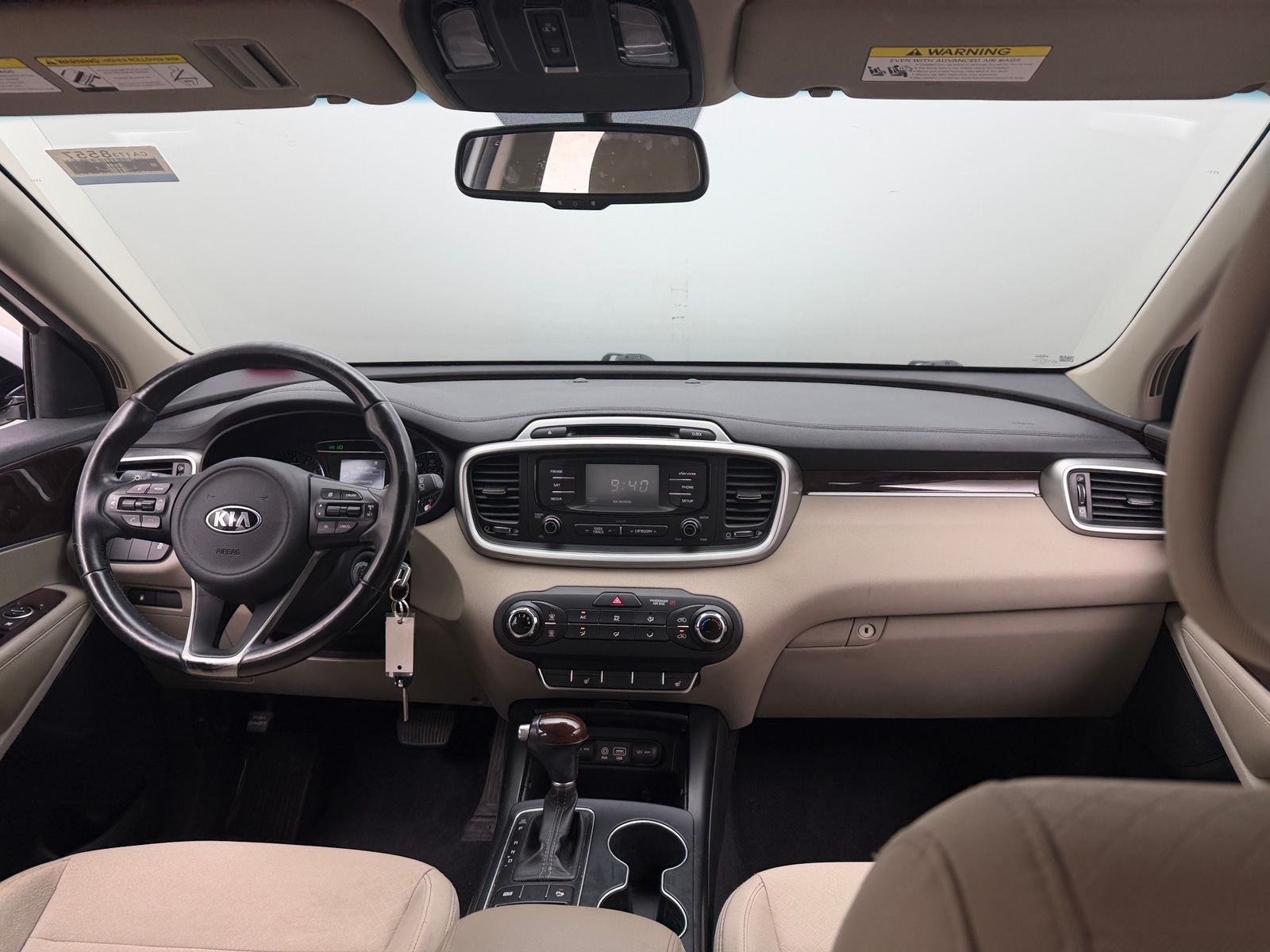 Thumbnail: 2016 Kia Sorento - 3