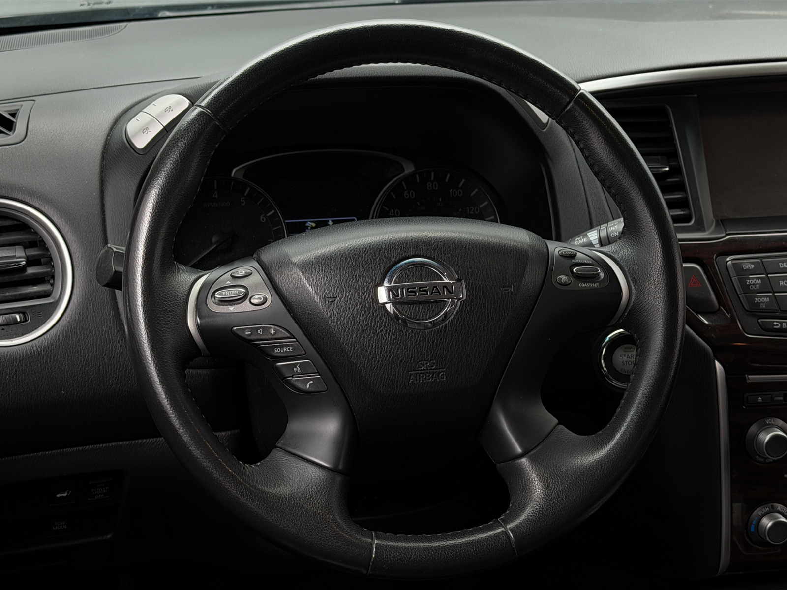 Thumbnail: 2014 Nissan Pathfinder - 4