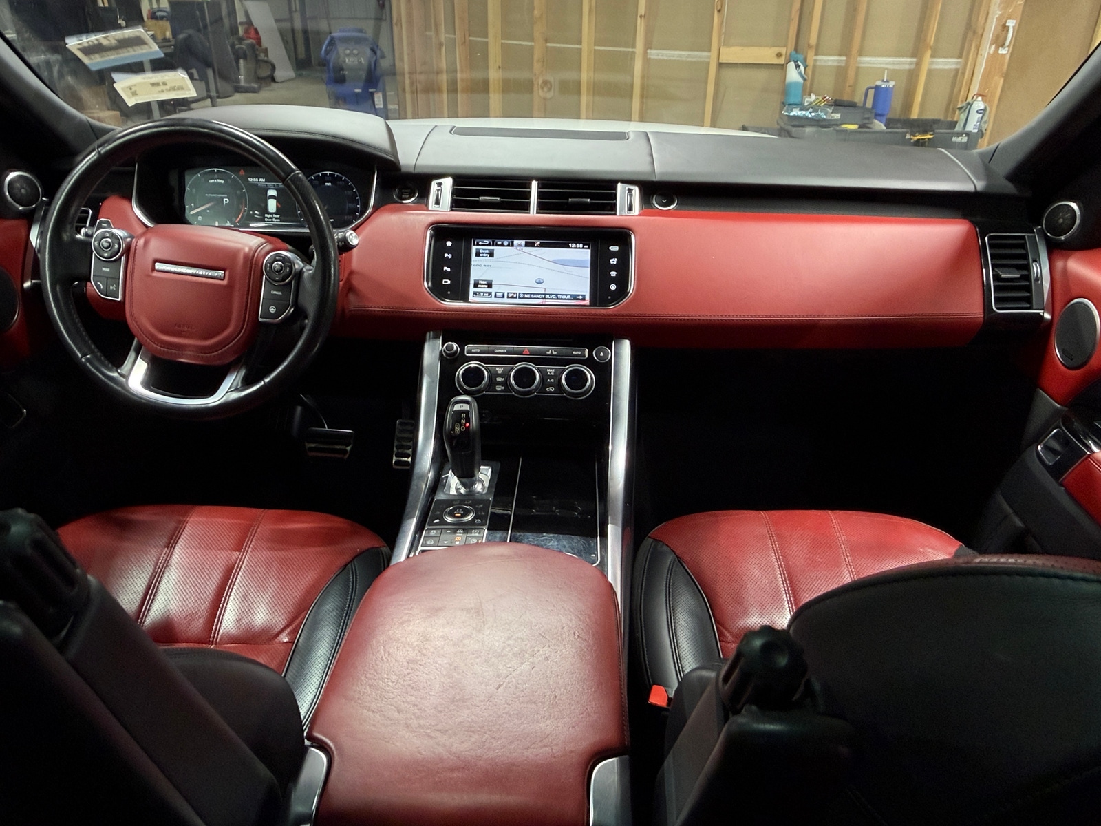 Thumbnail: 2016 Land Rover Range Rover Sport - 3