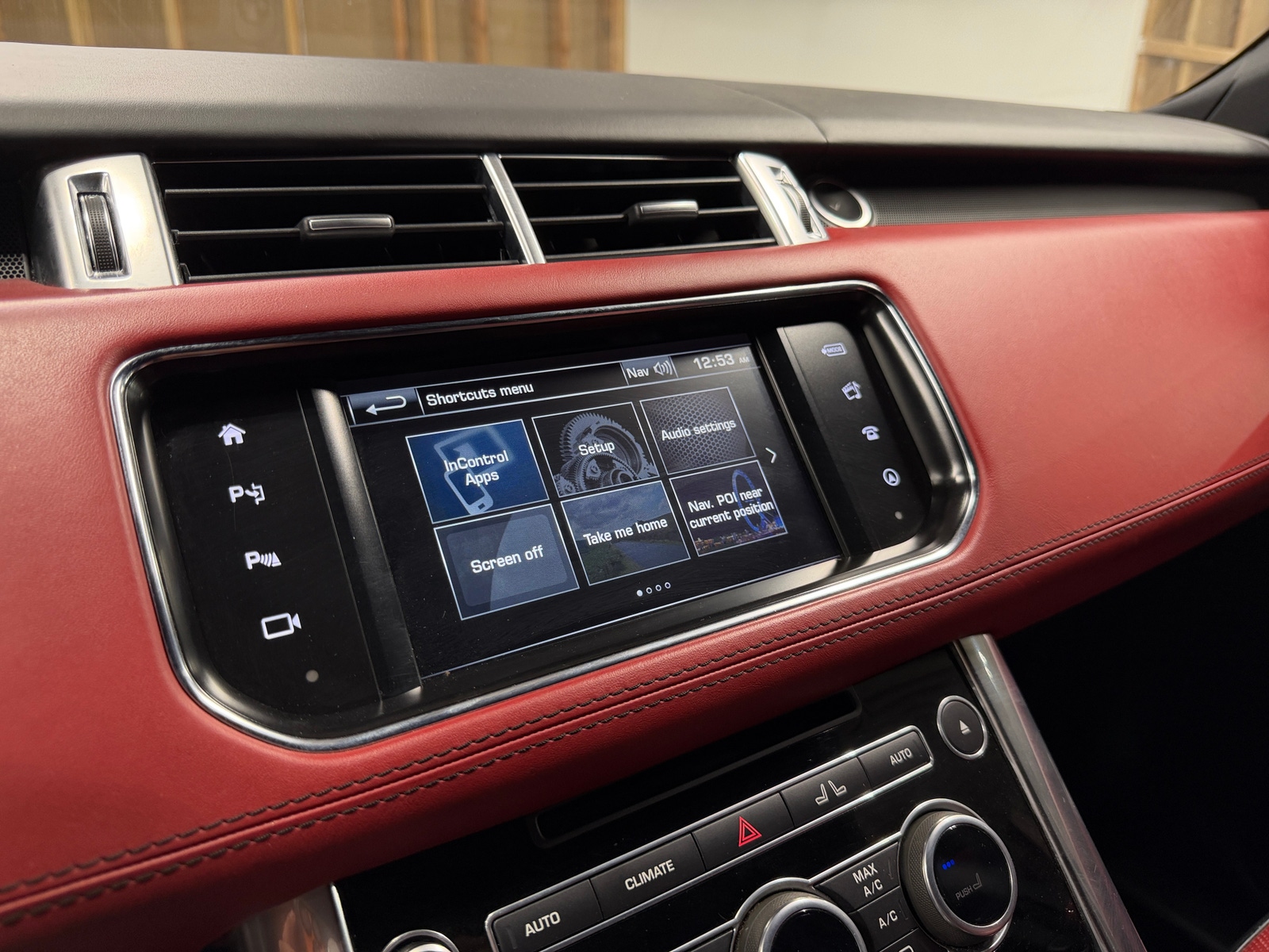 Thumbnail: 2016 Land Rover Range Rover Sport - 4