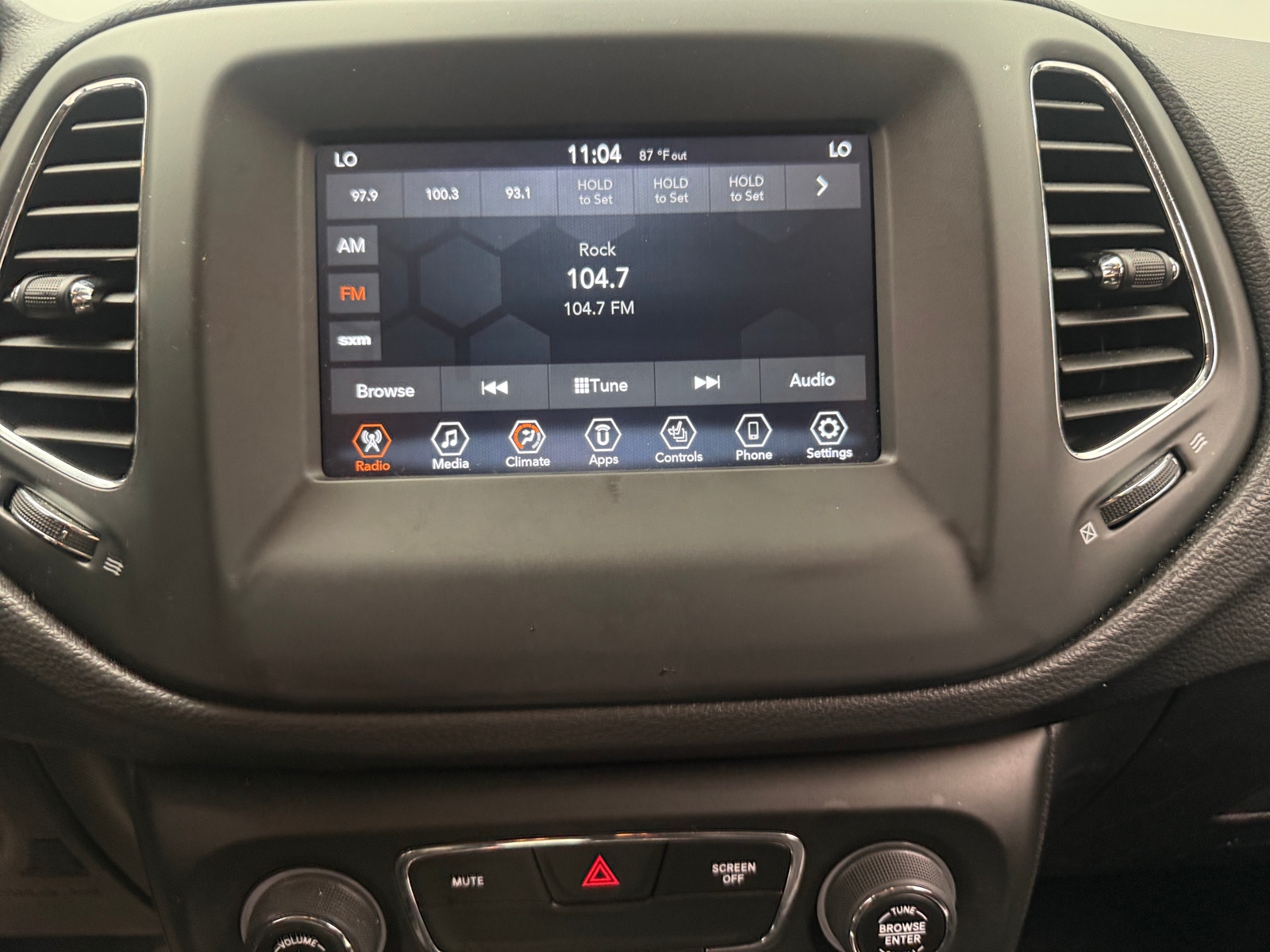 Thumbnail: 2020 Jeep Compass - 4