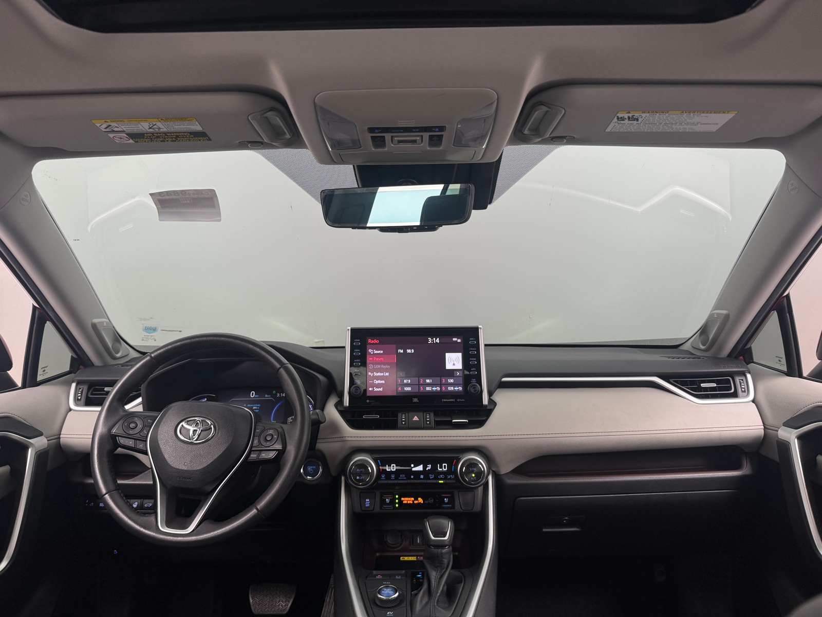Thumbnail: 2022 Toyota RAV4 - 2