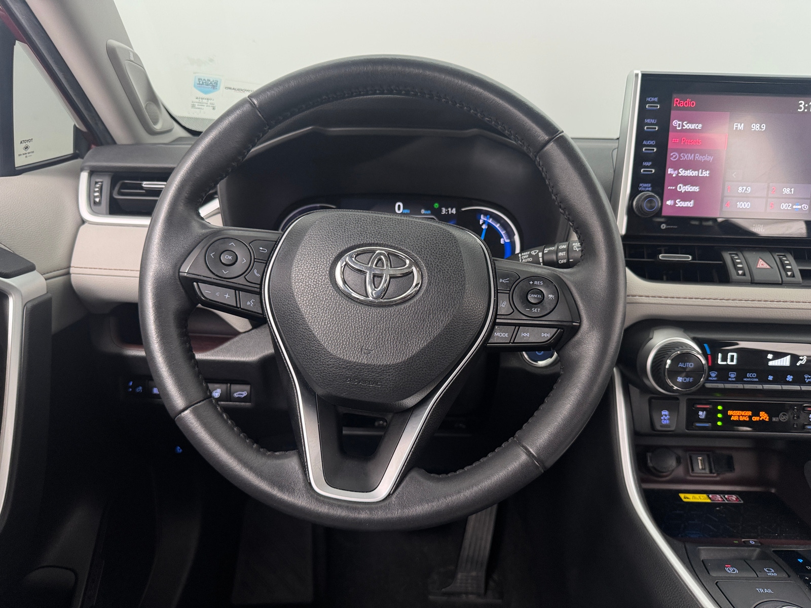 Thumbnail: 2022 Toyota RAV4 - 4