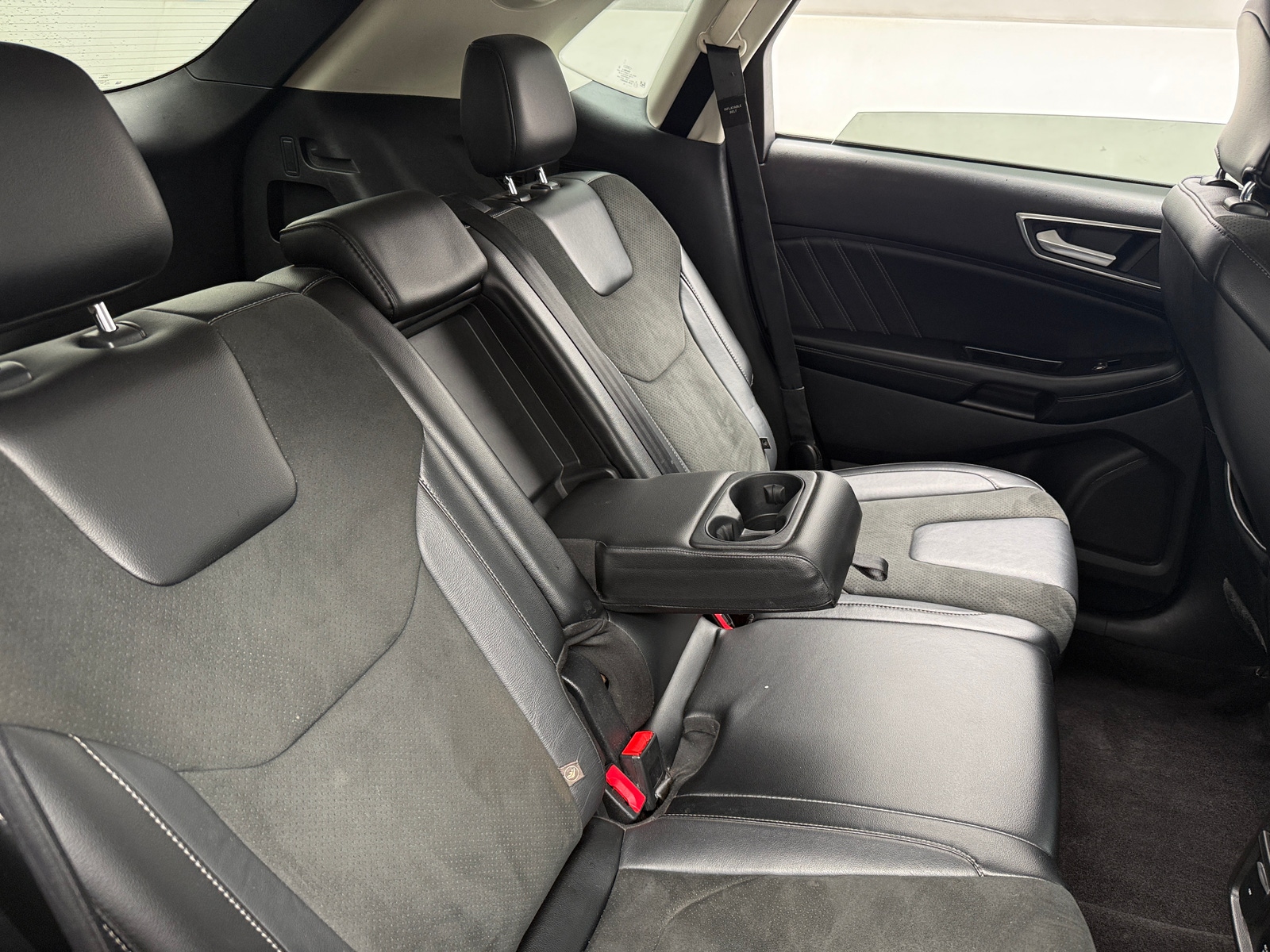 Thumbnail: 2016 Ford Edge - 5