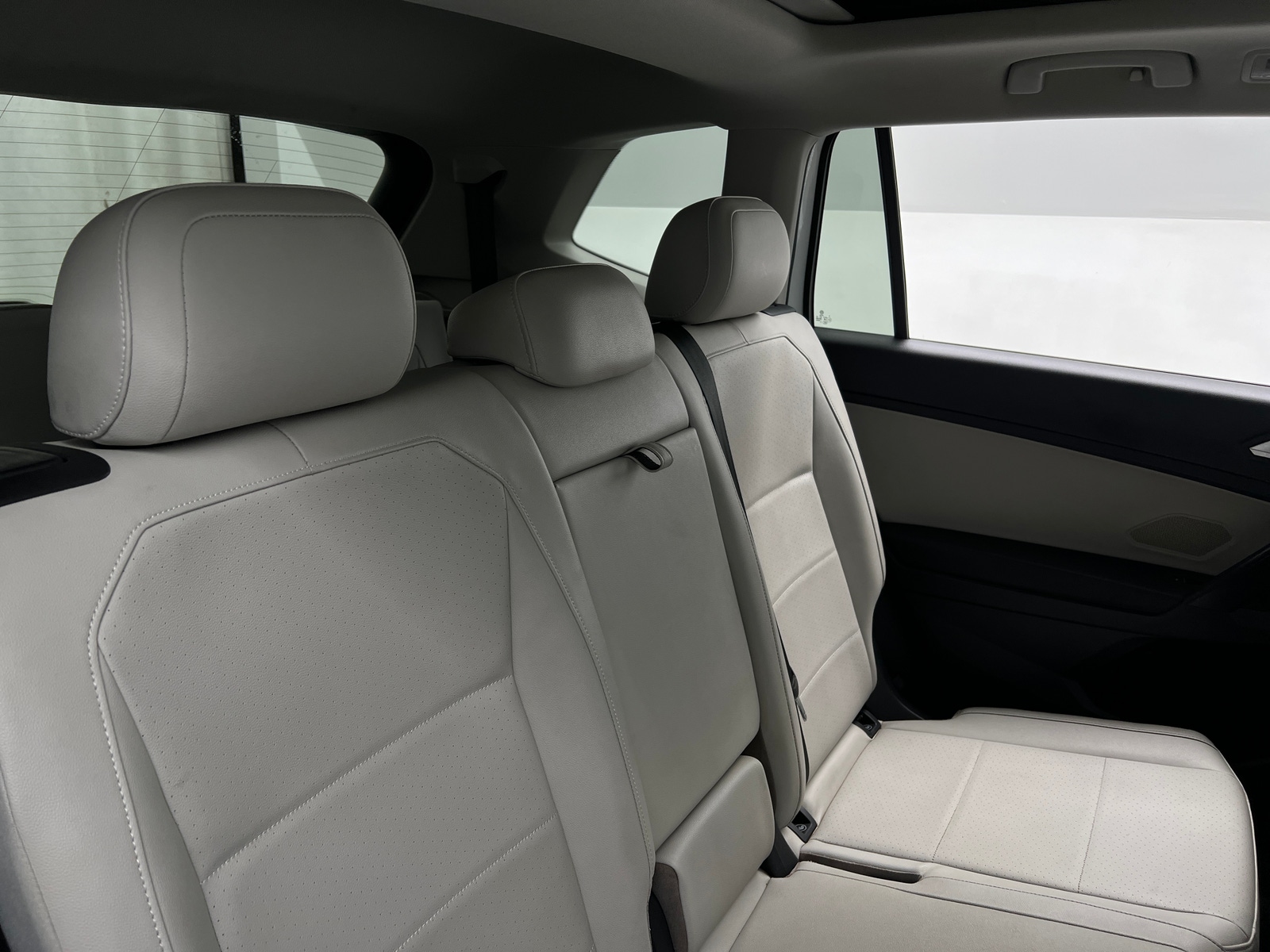 Thumbnail: 2021 Volkswagen Tiguan - 6