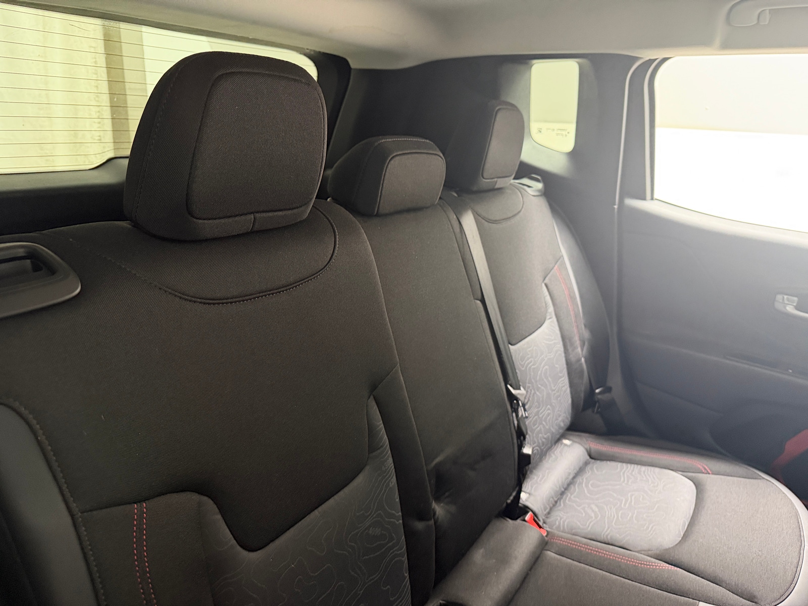 Thumbnail: 2016 Jeep Renegade - 6