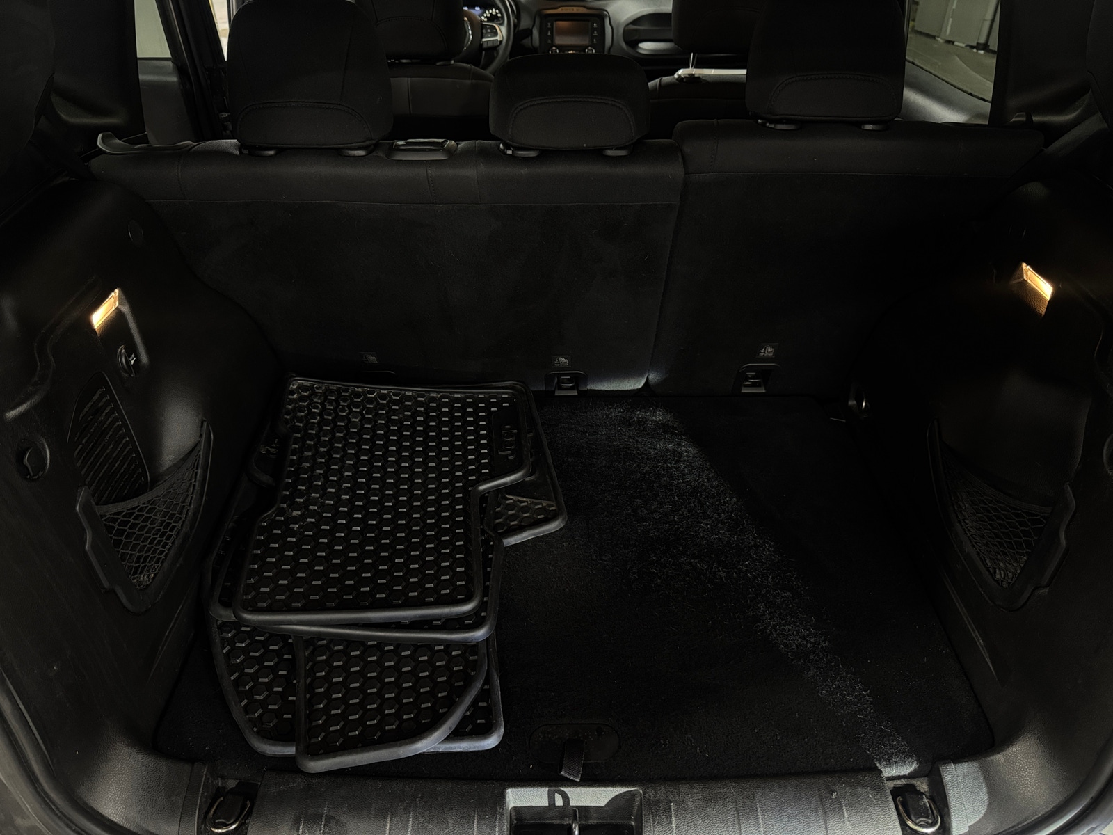 Thumbnail: 2016 Jeep Renegade - 7