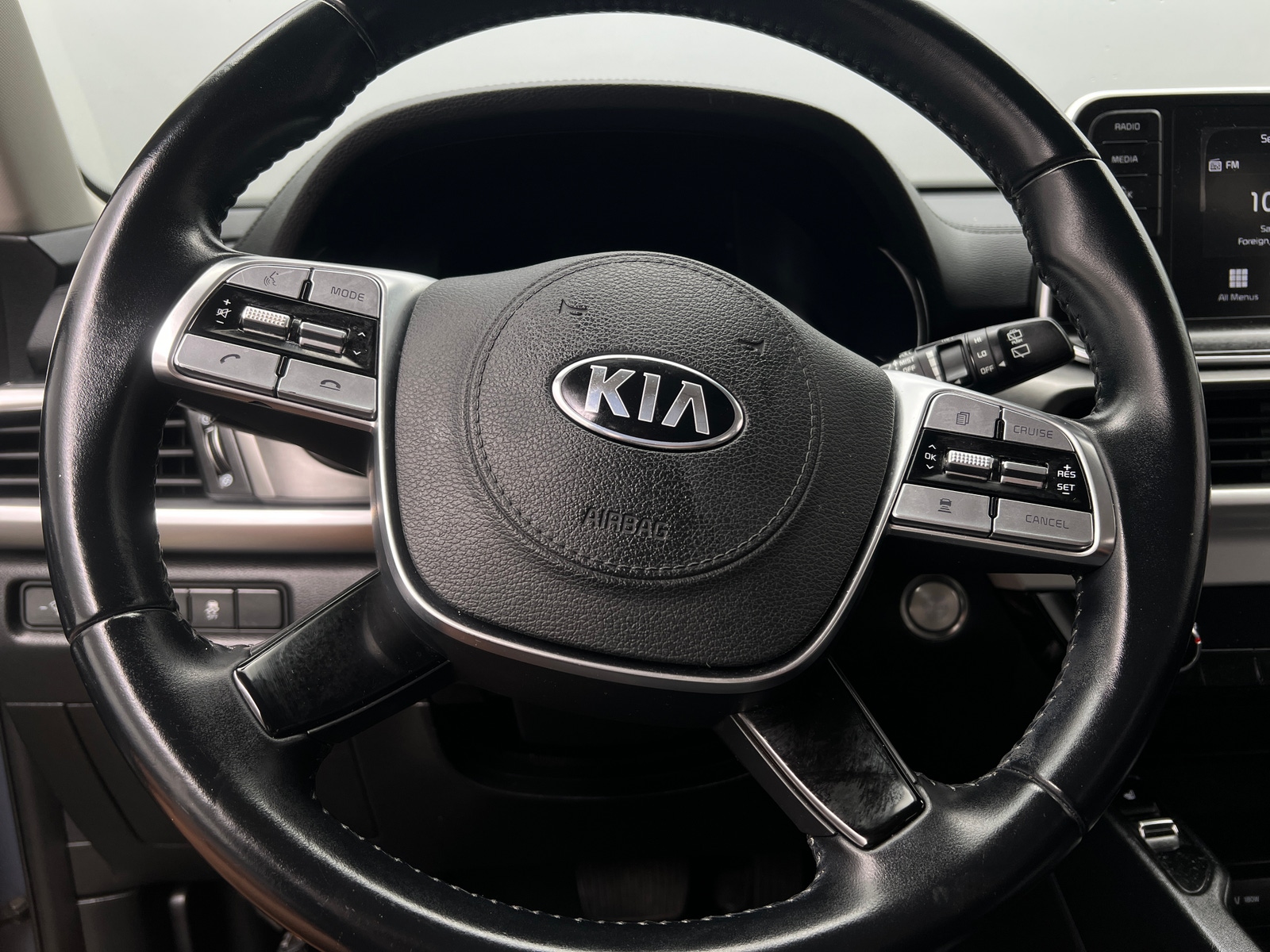Thumbnail: 2020 Kia Telluride - 4