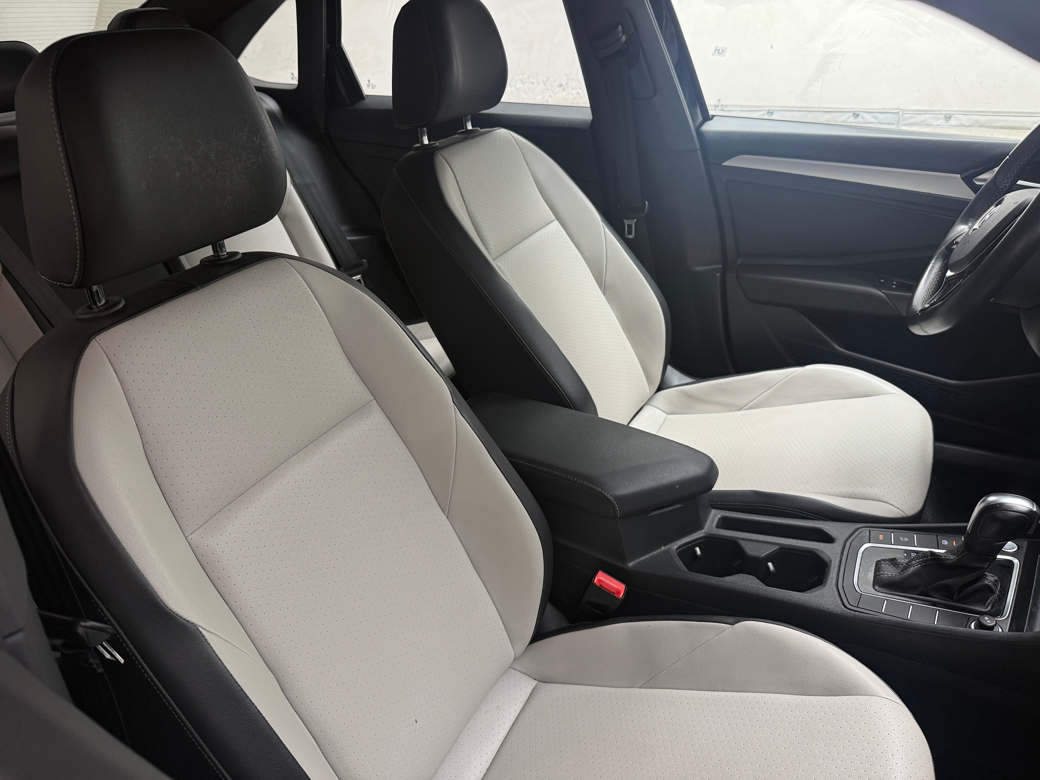 2020 Volkswagen Jetta R-Line