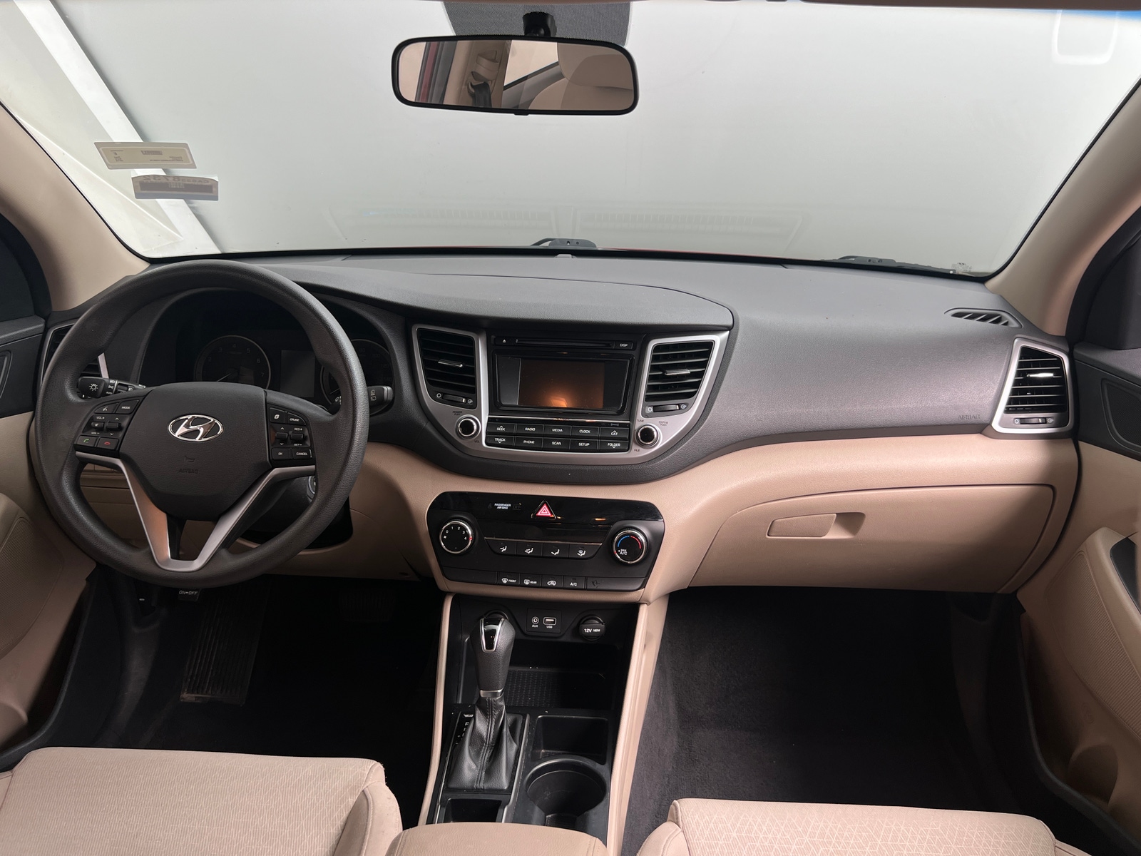 Thumbnail: 2016 Hyundai Tucson - 3