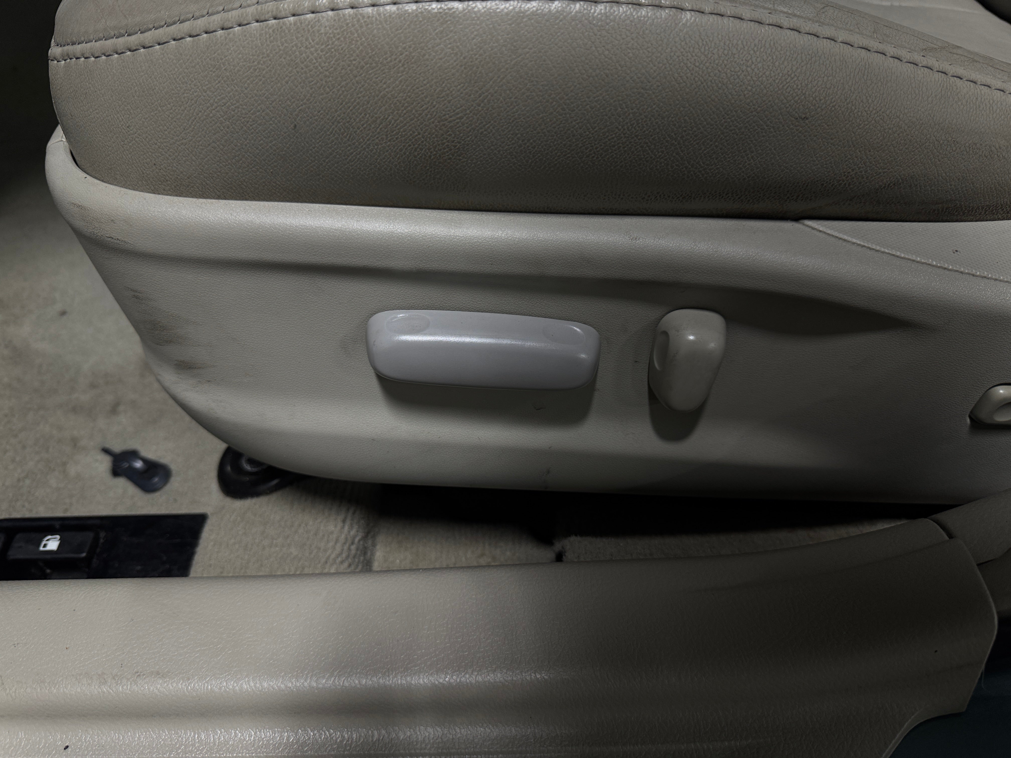 4T1BF3EK2BU750767