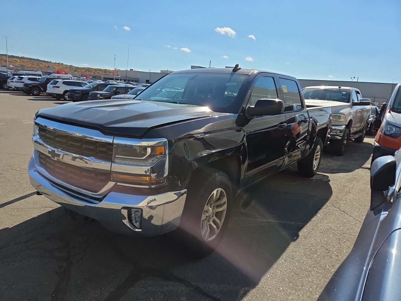 2017 Chevrolet Silverado 1500 4WD Crew Cab 143.5" LT W/1lt