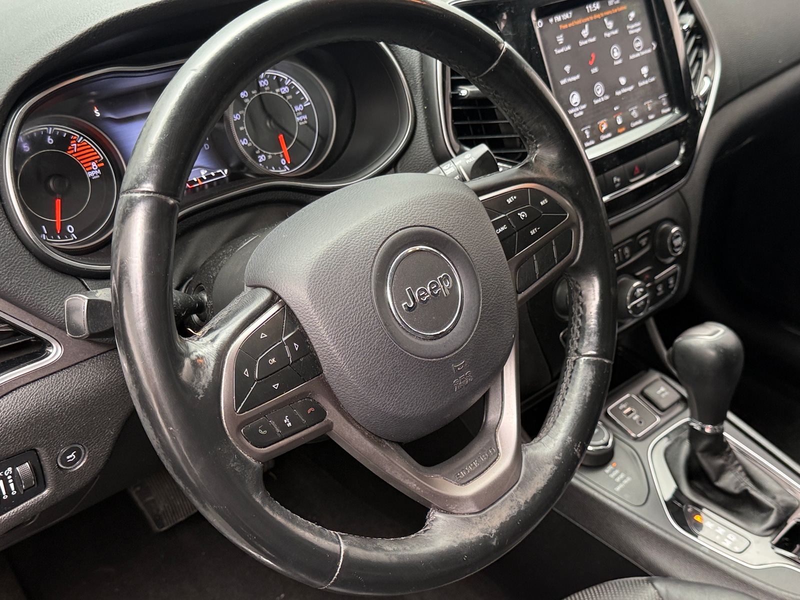 Thumbnail: 2019 Jeep Cherokee - 4