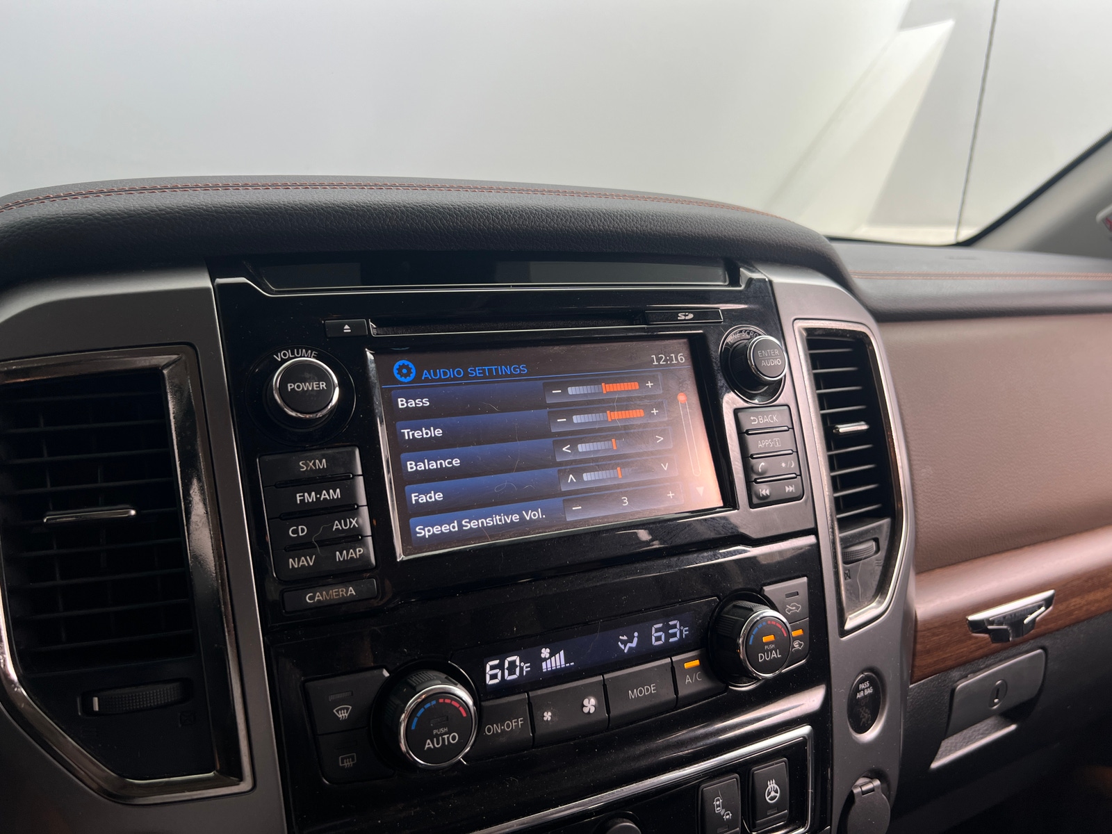 Thumbnail: 2018 Nissan Titan - 3