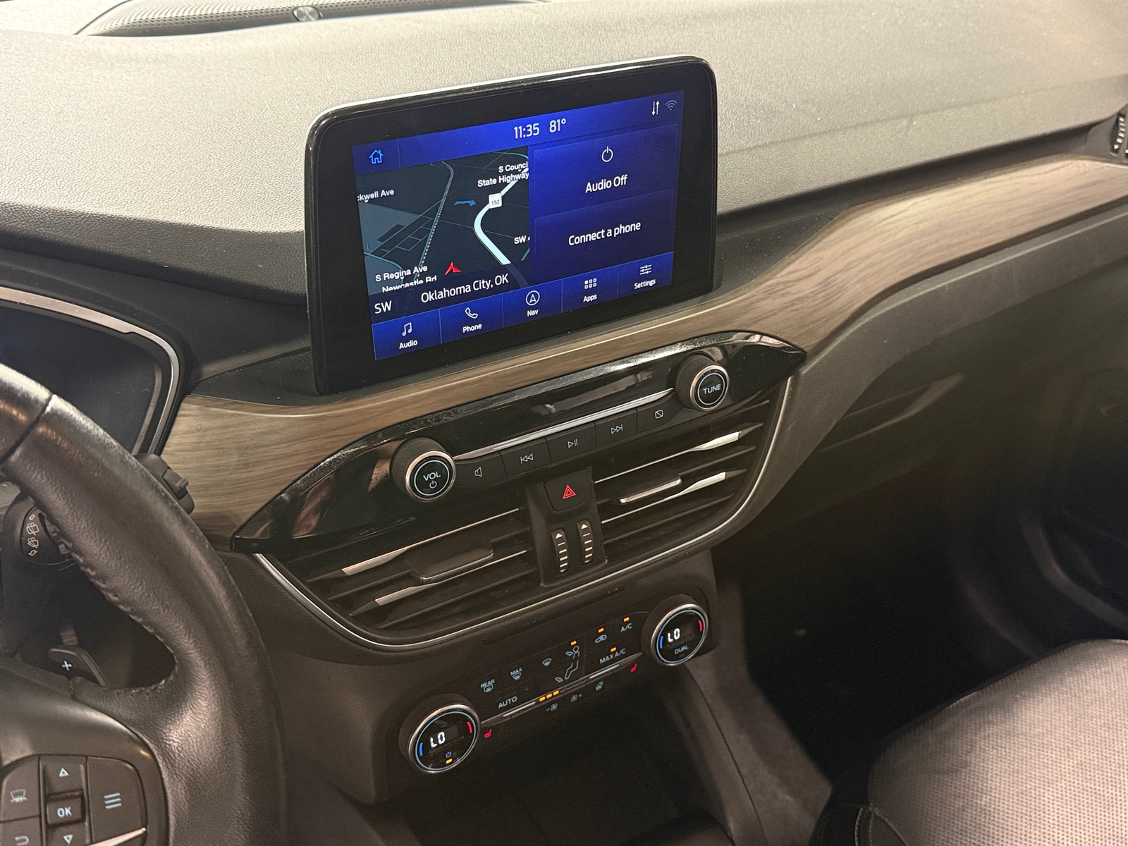 Thumbnail: 2020 Ford Escape - 3