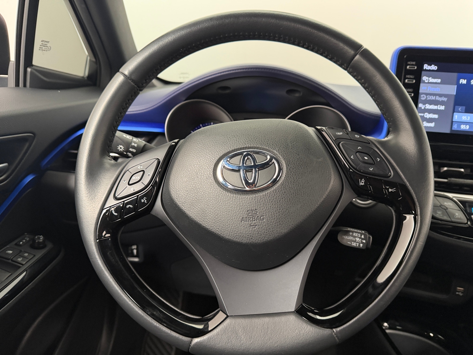 Thumbnail: 2021 Toyota C-HR - 5