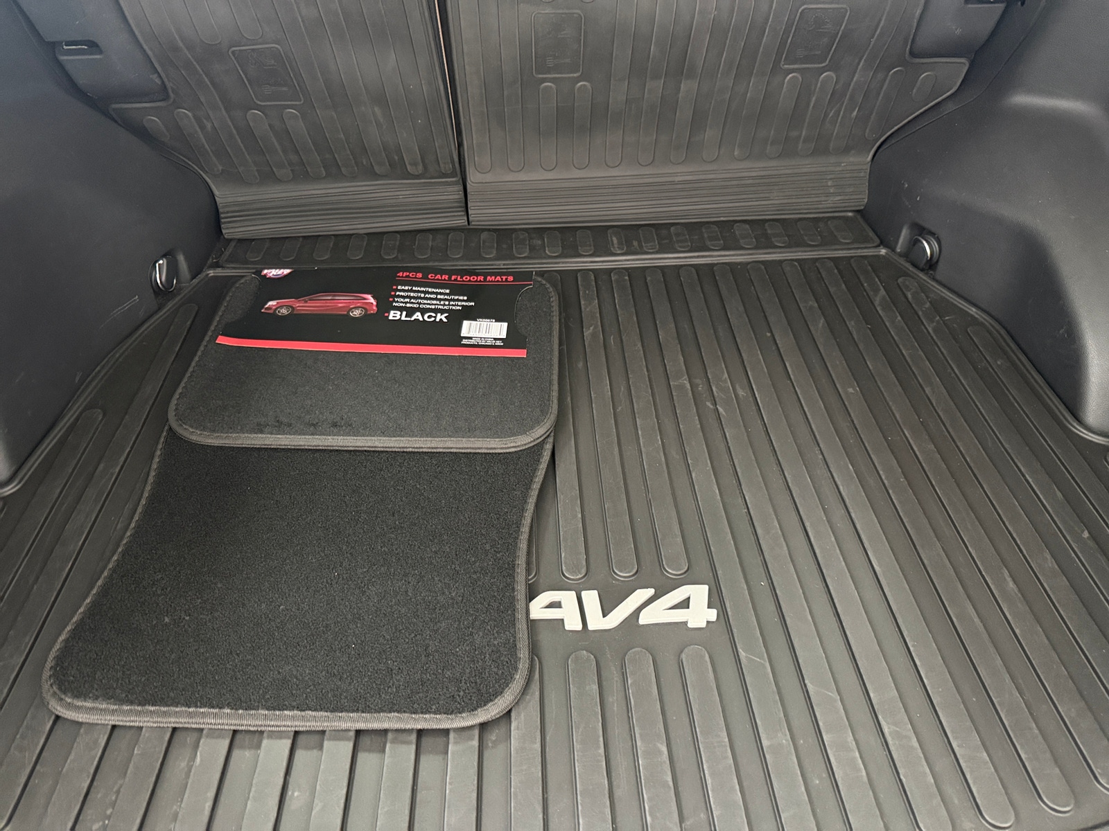 Thumbnail: 2024 Toyota RAV4 - 7
