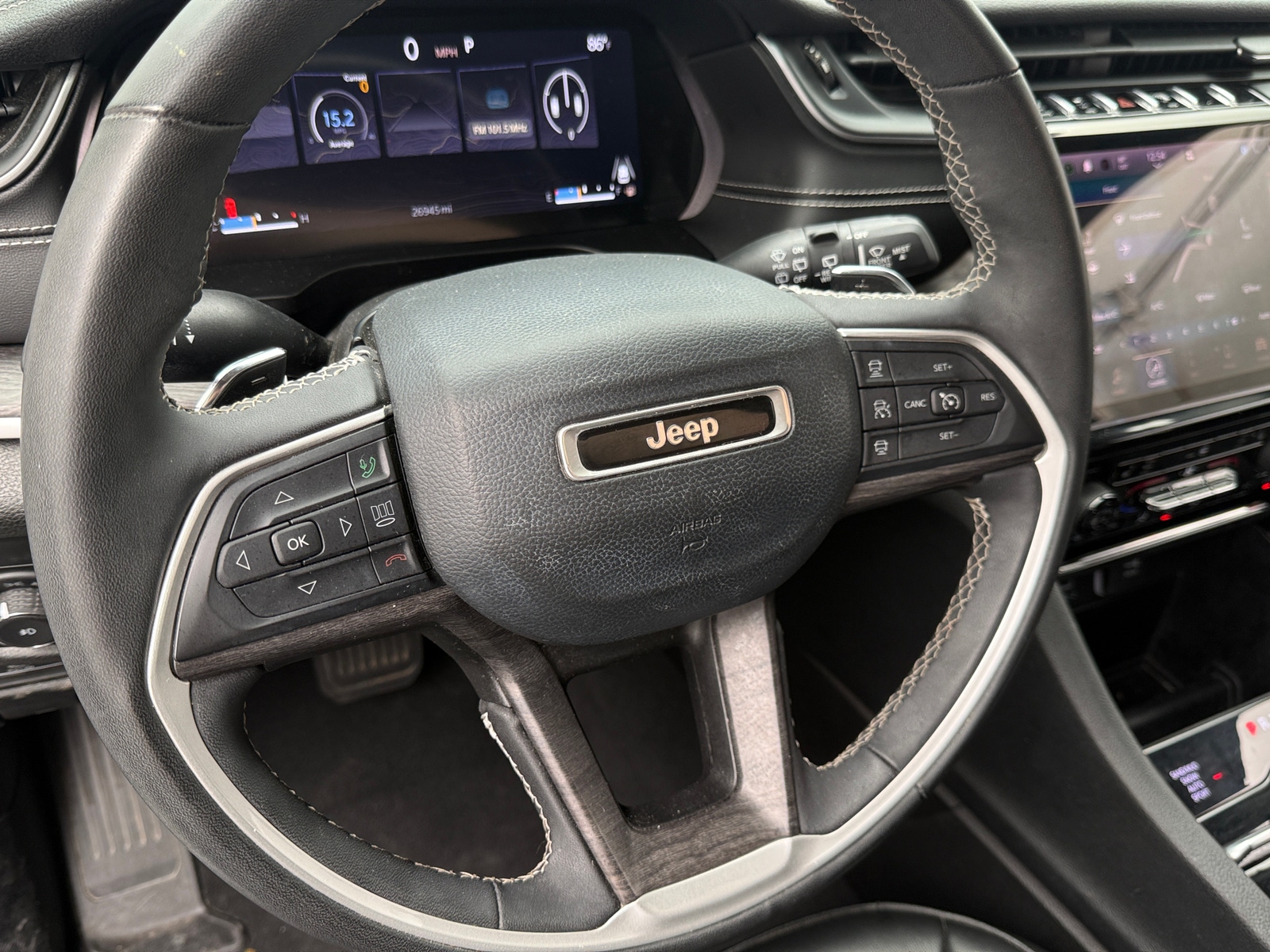 Thumbnail: 2023 Jeep Grand Cherokee L - 4