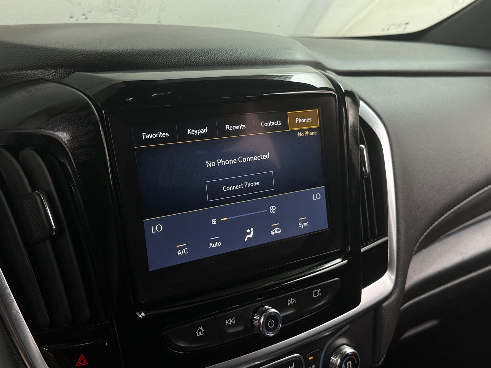 Thumbnail: 2023 Chevrolet Traverse - 4