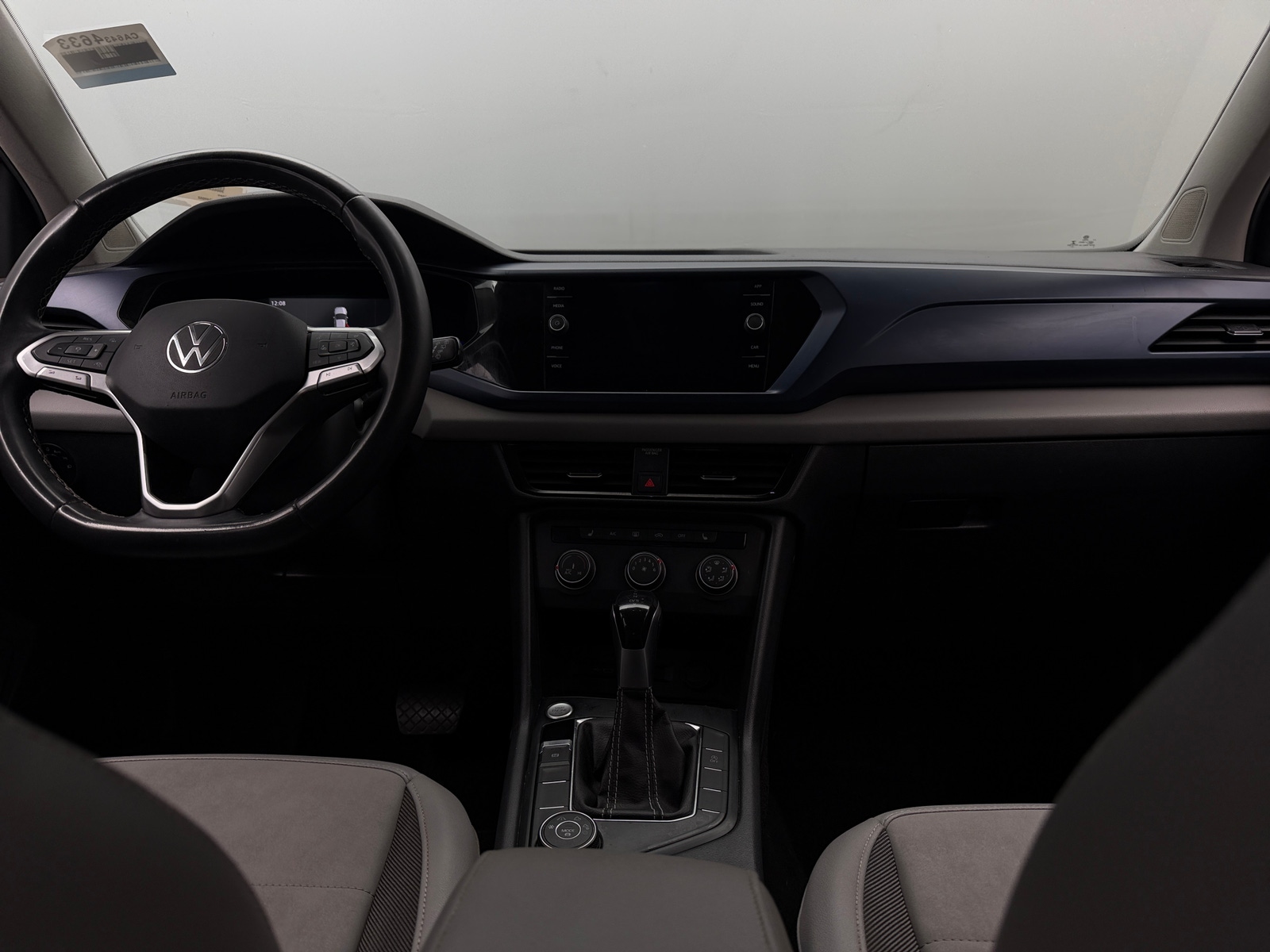 Thumbnail: 2022 Volkswagen Taos - 3