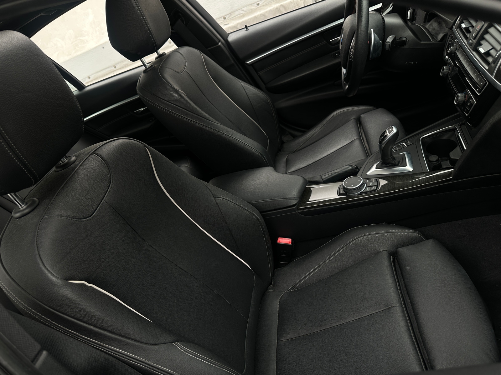 Thumbnail: 2016 BMW 3 Series - 2